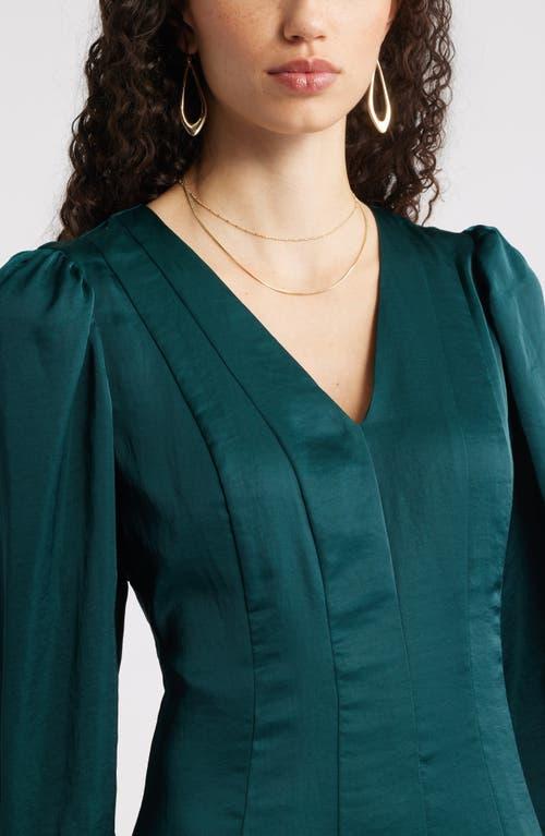 green emerald velvet dress Dress Casual Maxi By Chelsea 28 In Taupe, Size: Xs main image 1