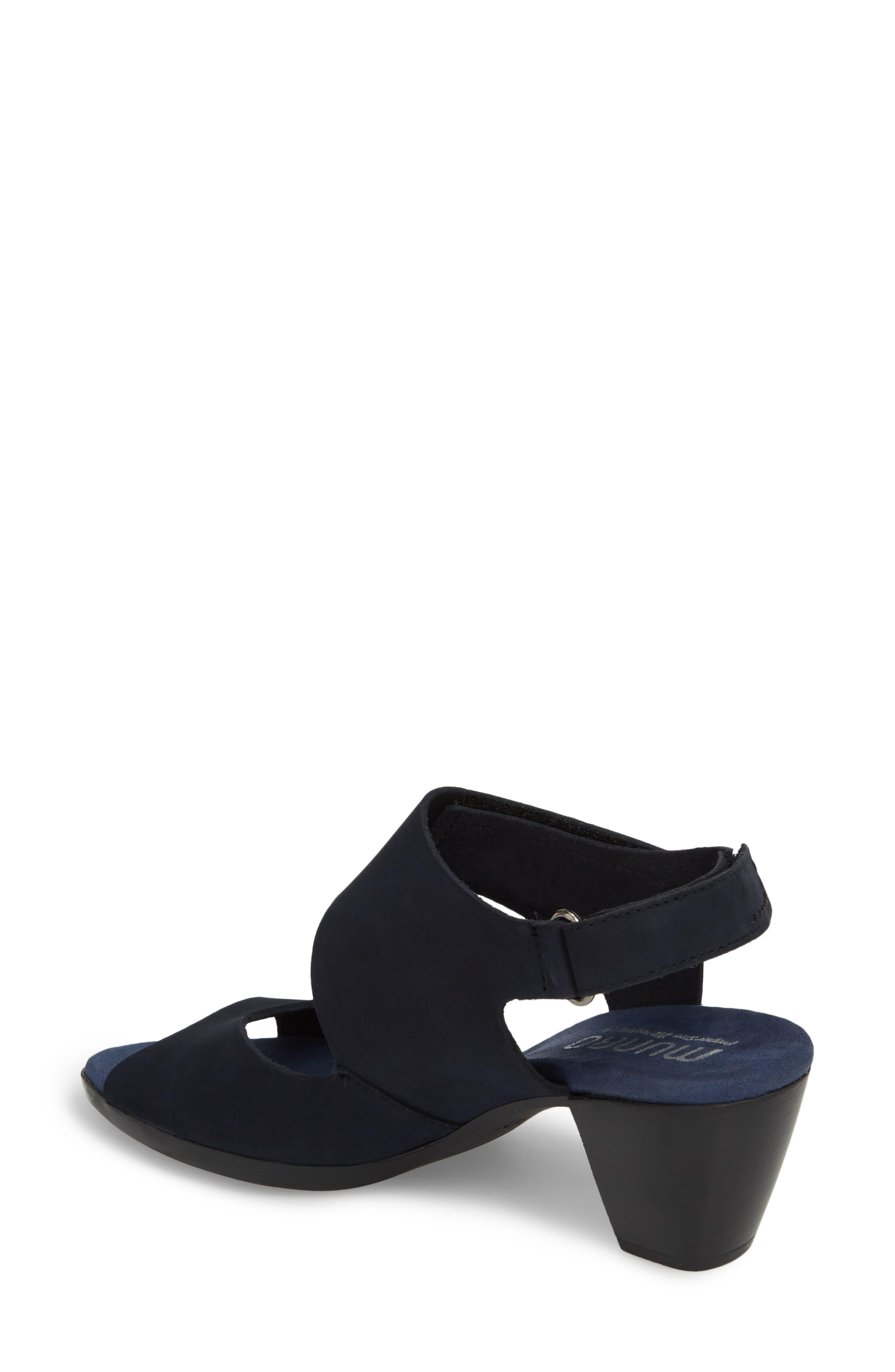 munro fabiana sandal