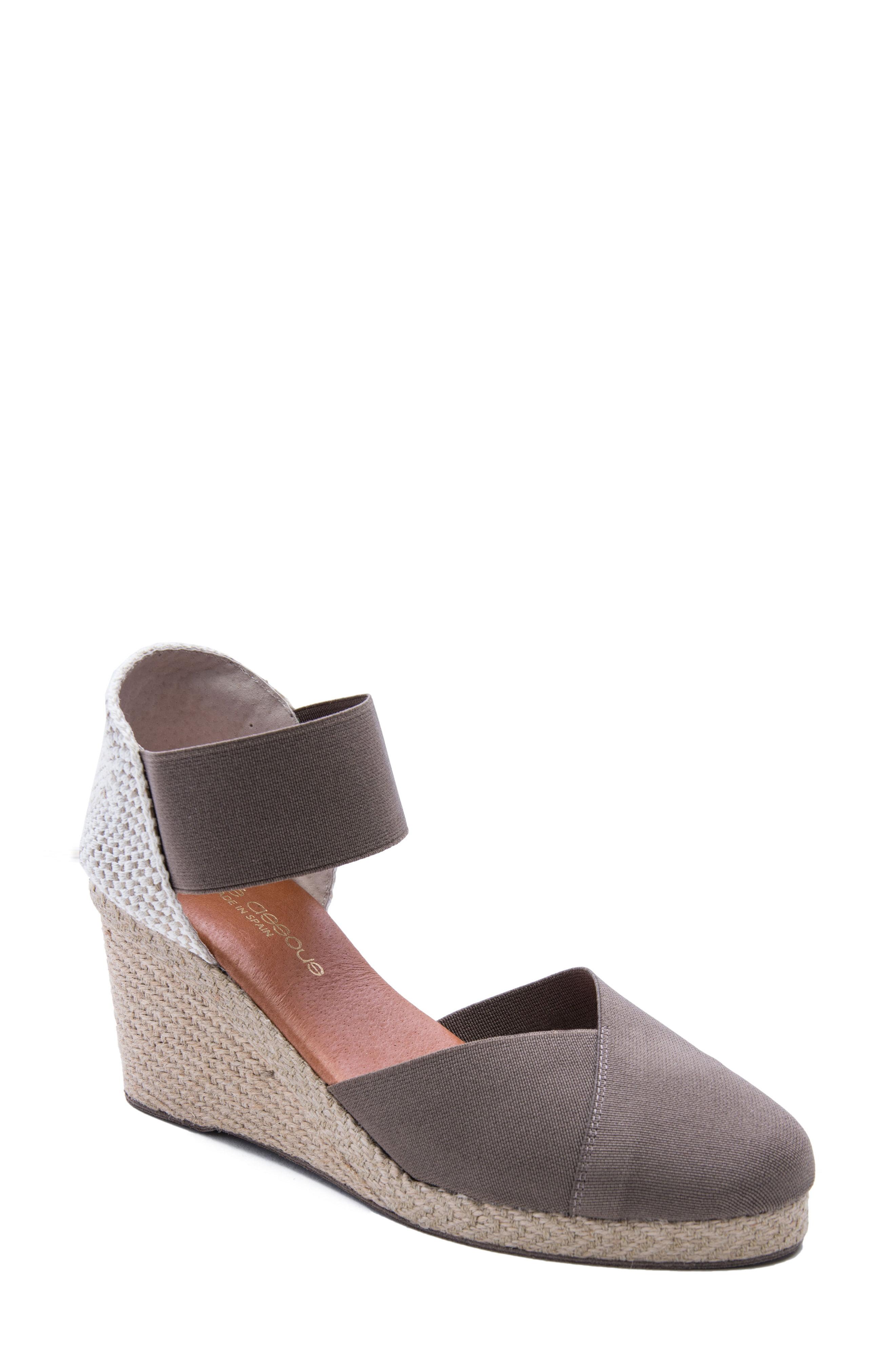 Andre Assous Anouka Espadrille Wedge in Brown - Lyst