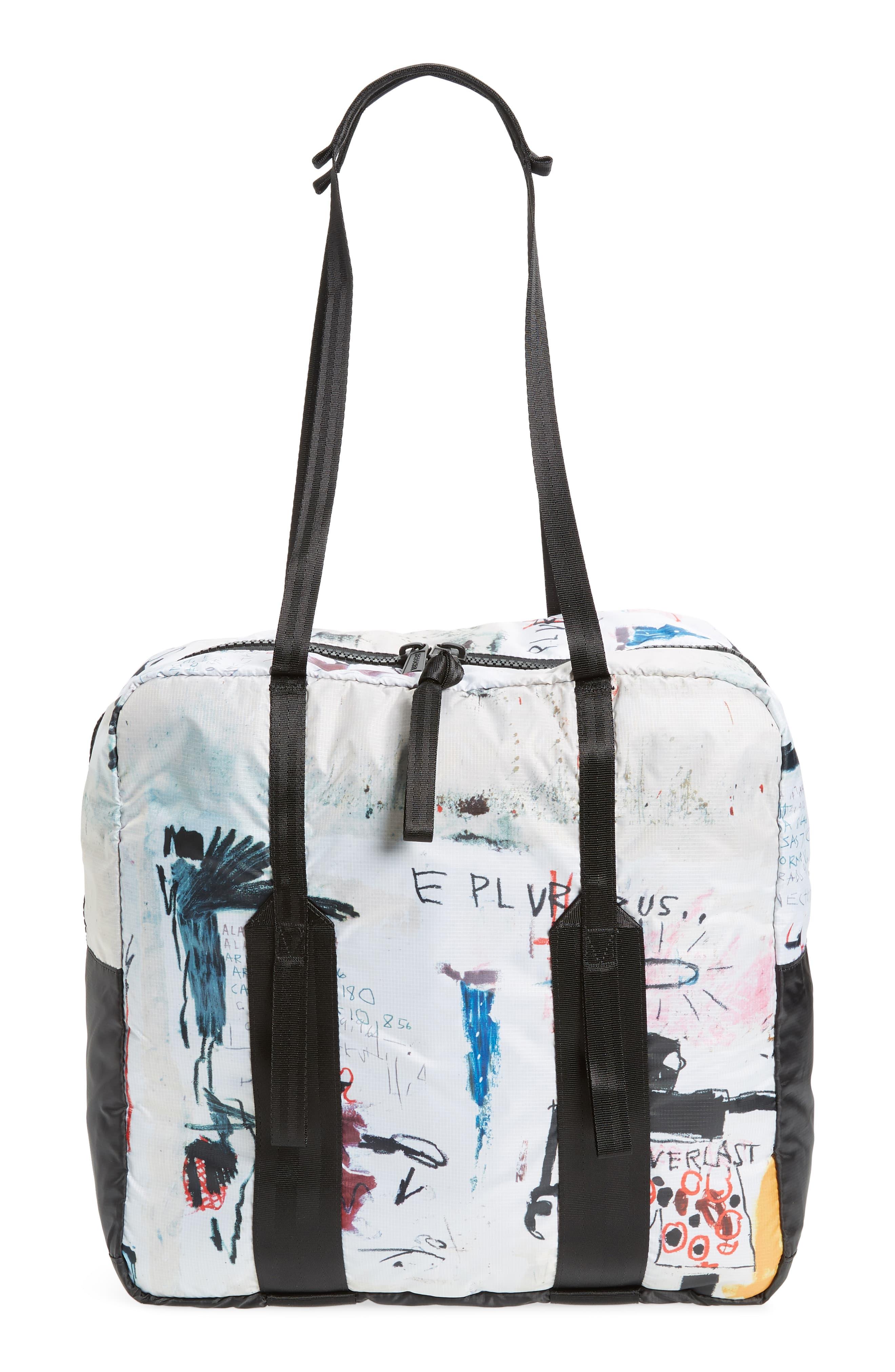 hs7 tote