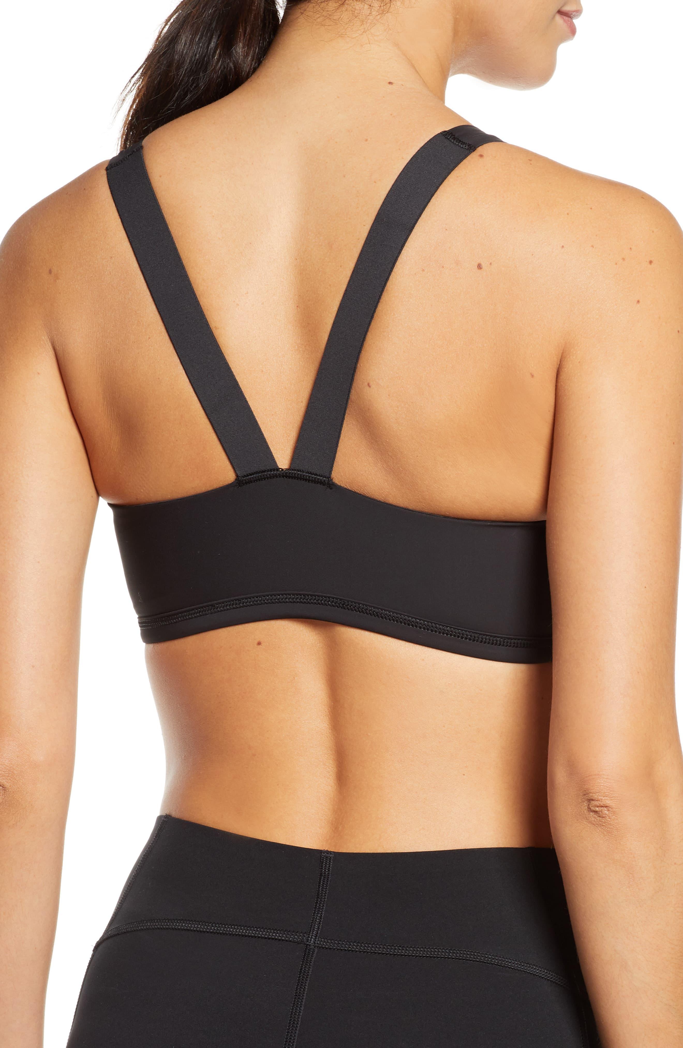 Spanx Spanx Workout To Waves Low Impact Sports Bra in Black Lyst