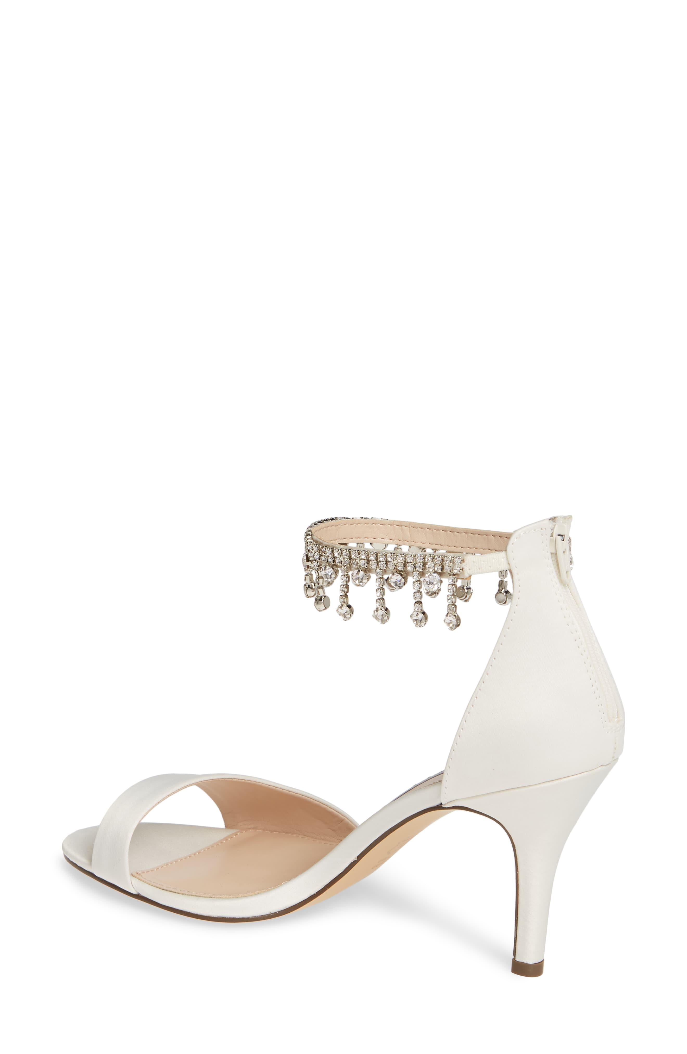 nina vera strap sandals