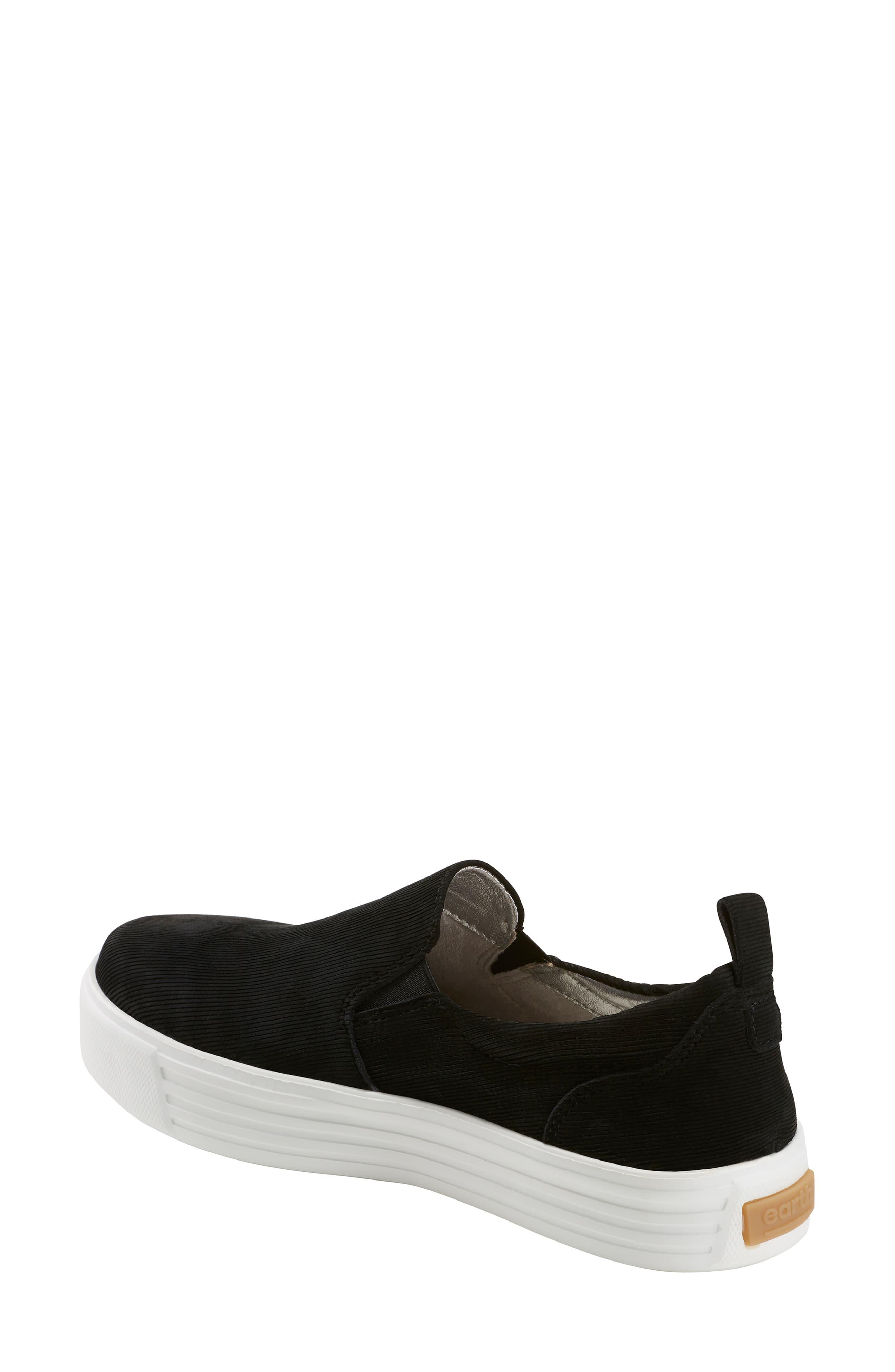 earth clove sneaker