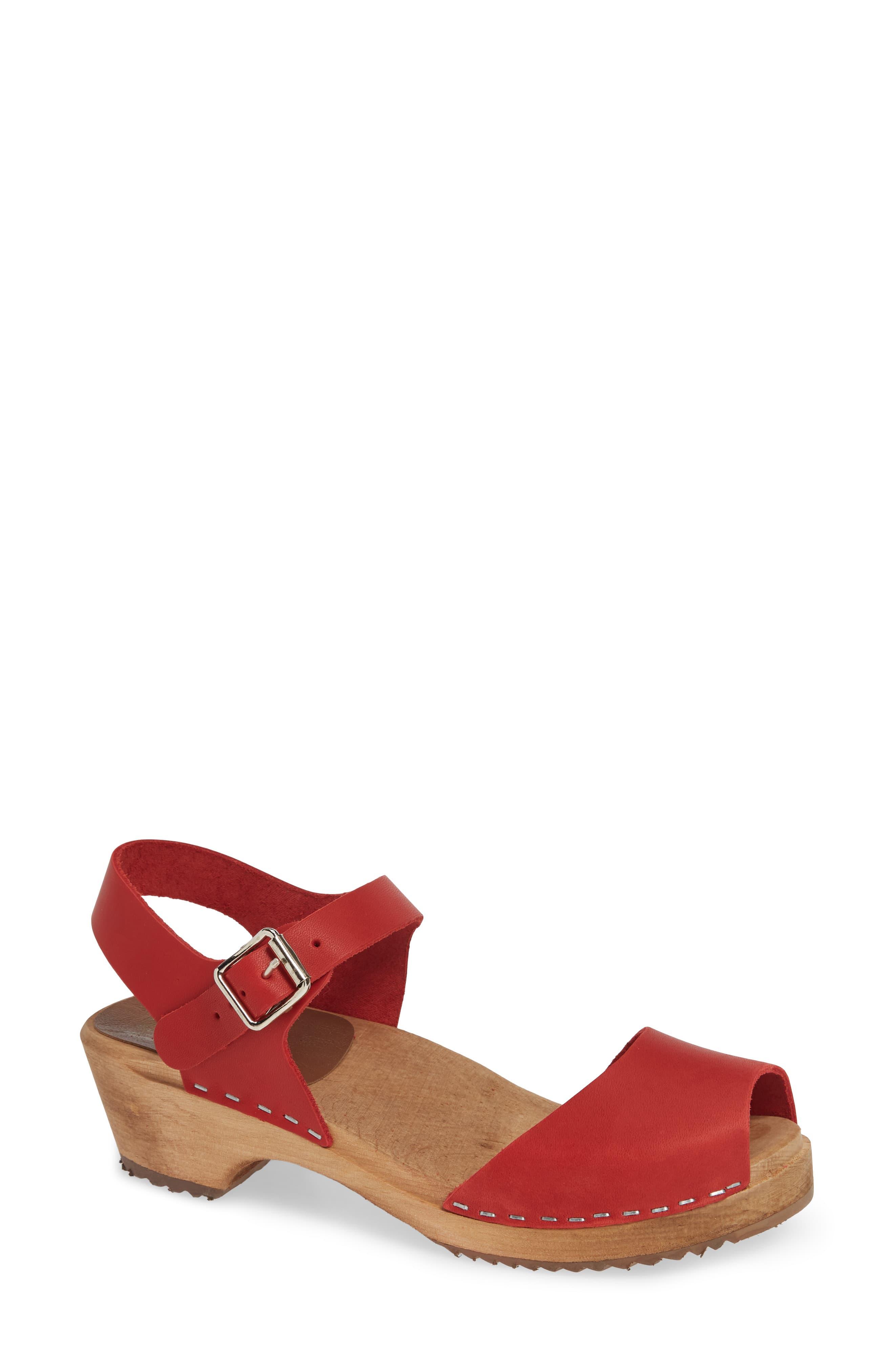 anja clog