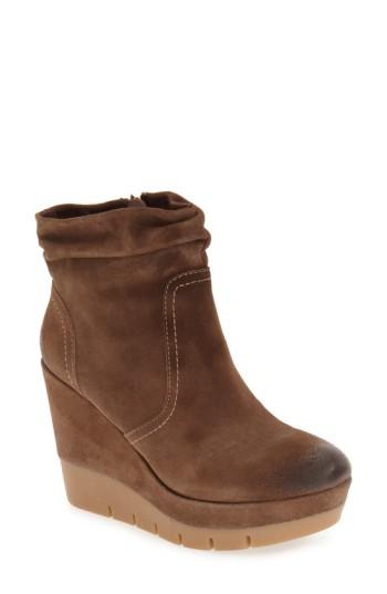 isola jadyn wedge bootie