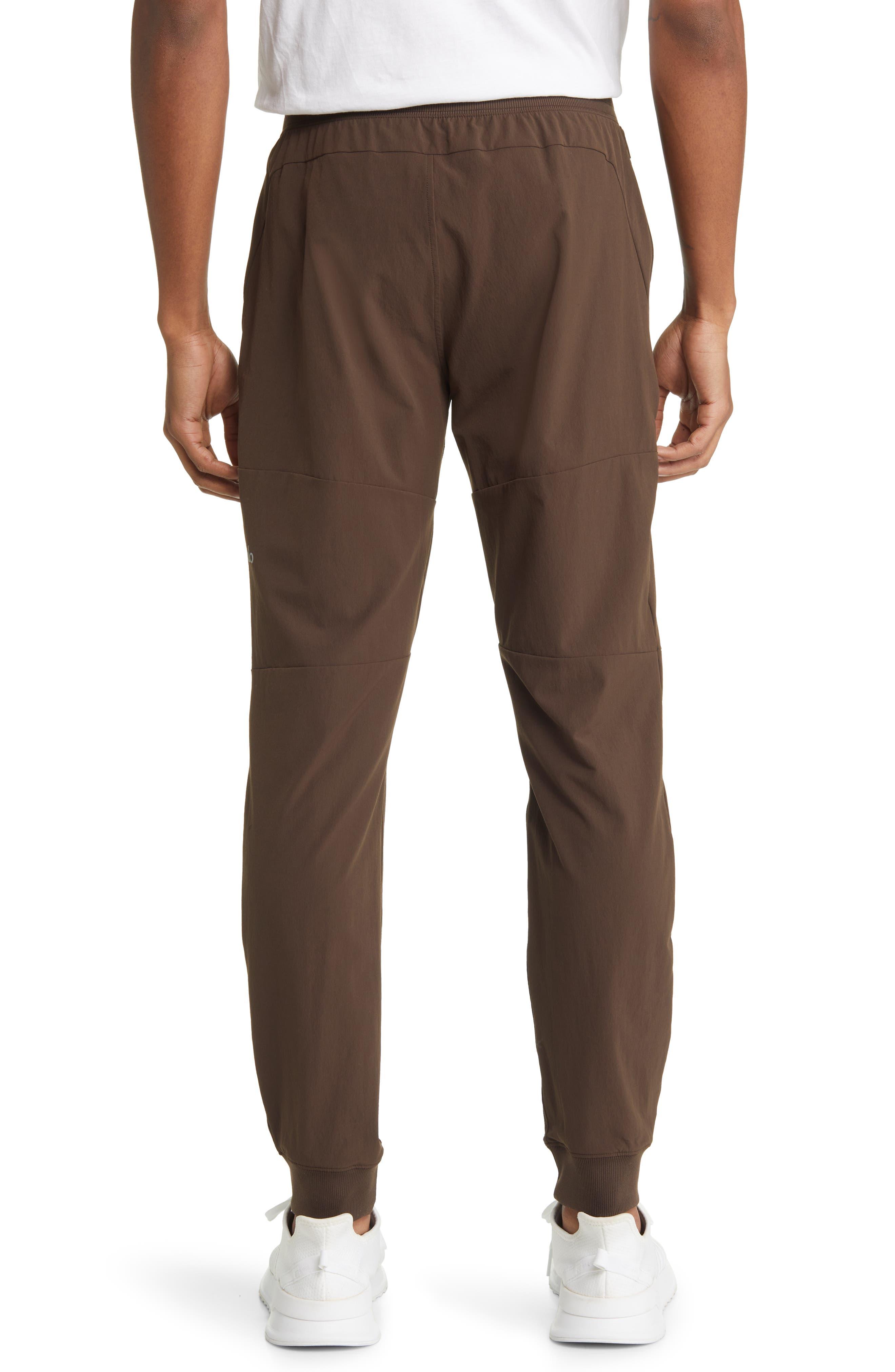 Alo Yoga Co-op Pocket Tapered joggers in Brown for Men | Lyst