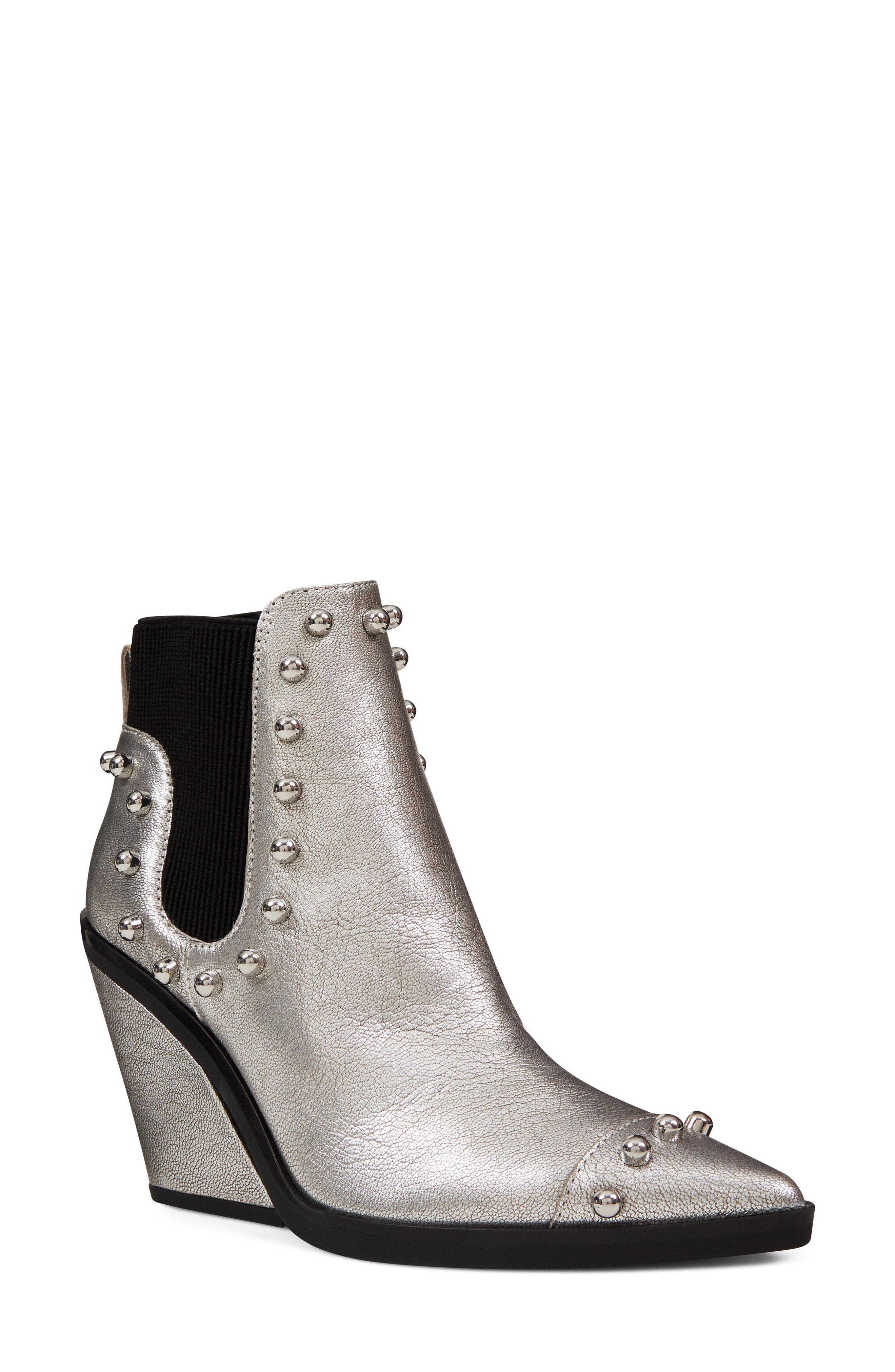 zoneout studded booties