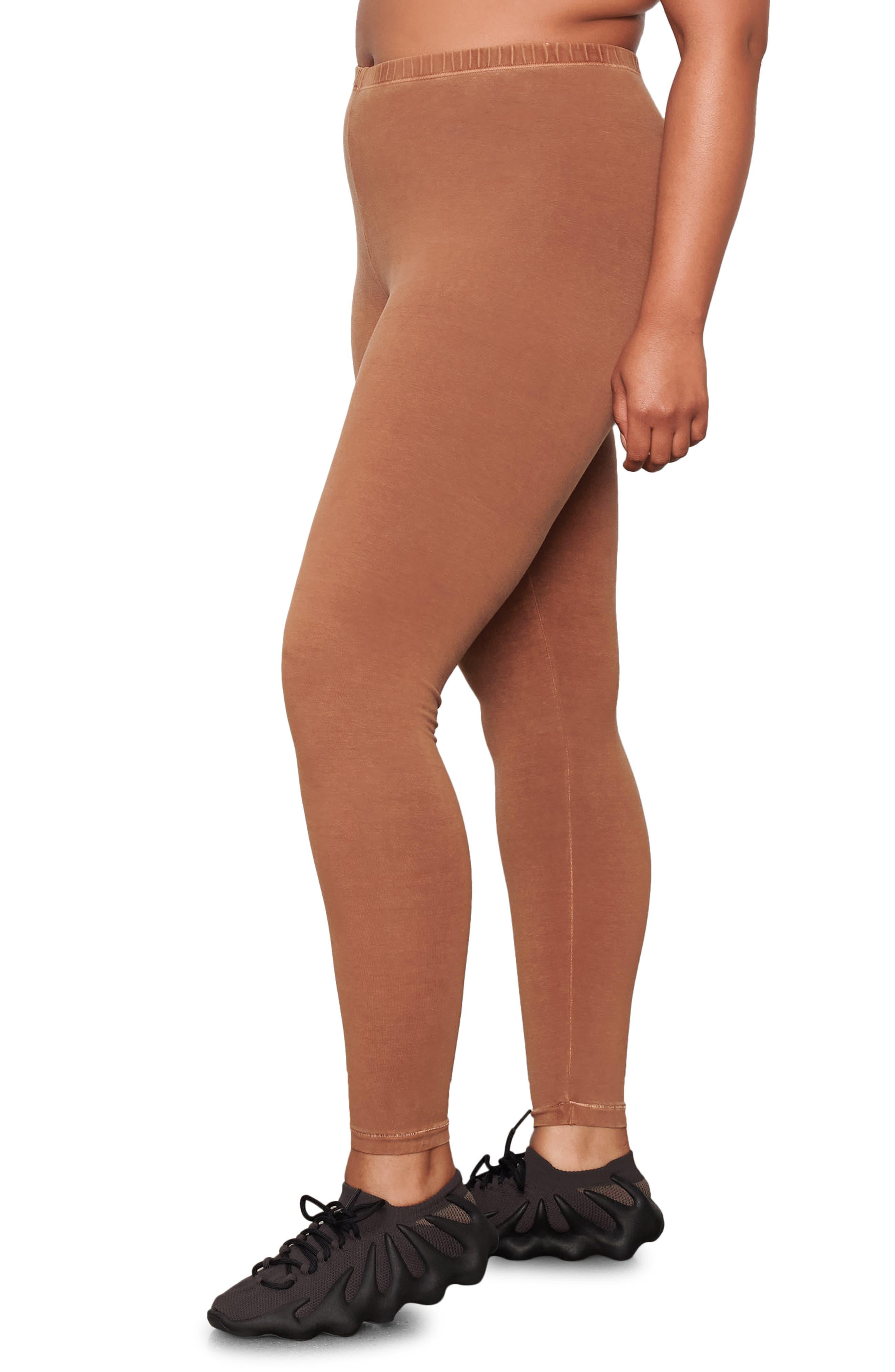 Skims Outdoor Basics leggings in Black | Lyst