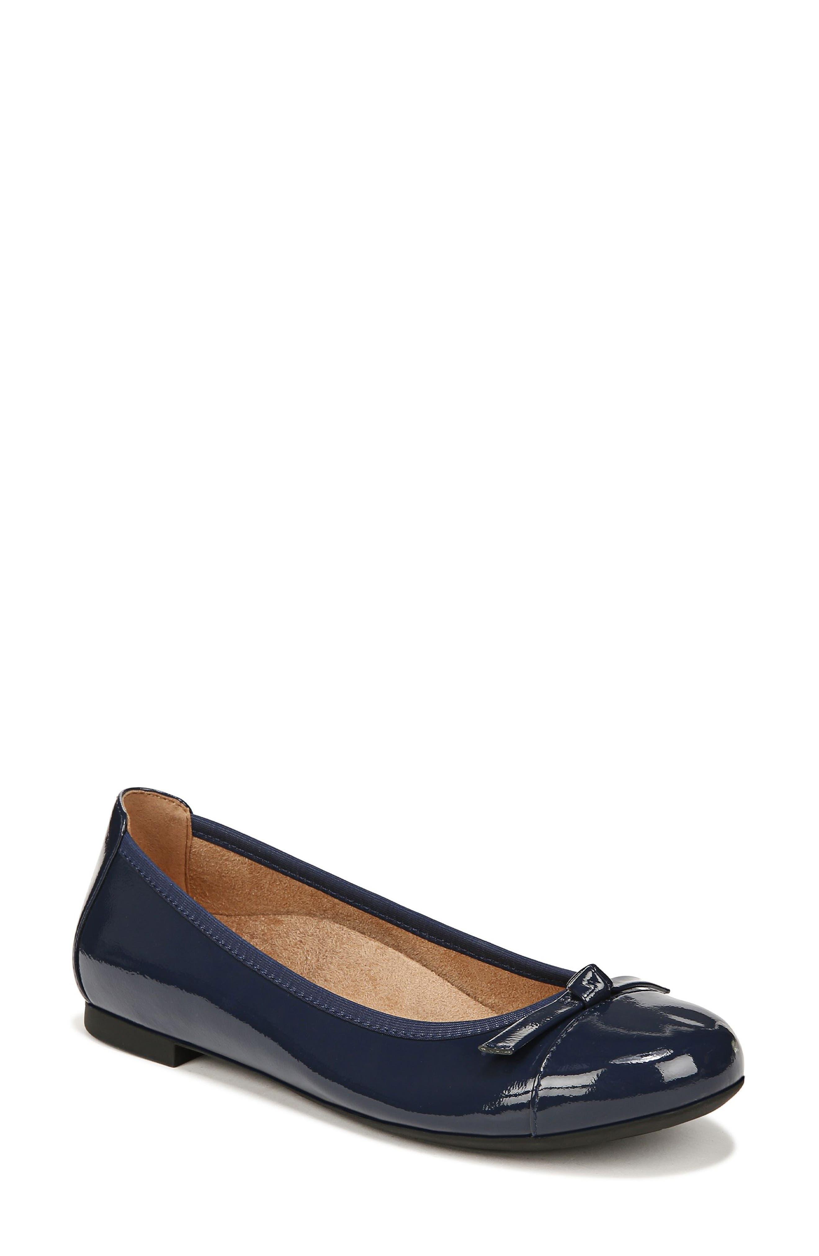 Vionic Amorie Cap Toe Ballet Flat in Blue Lyst