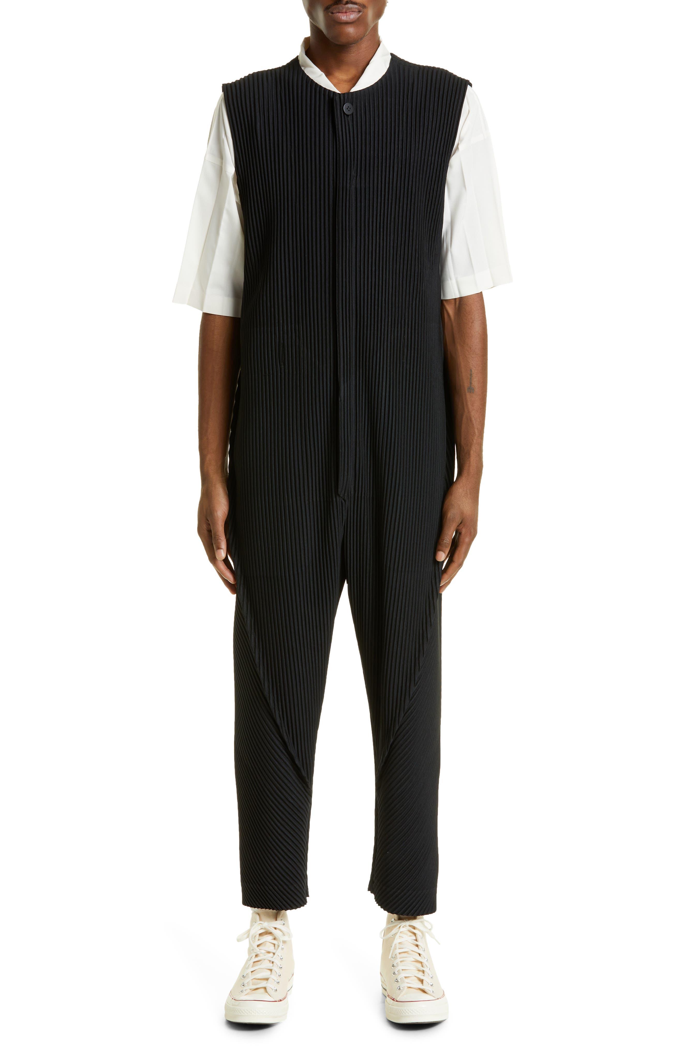 Homme Plissé Issey Miyake Pleated Sleeveless Jumpsuit in Black for Men |  Lyst