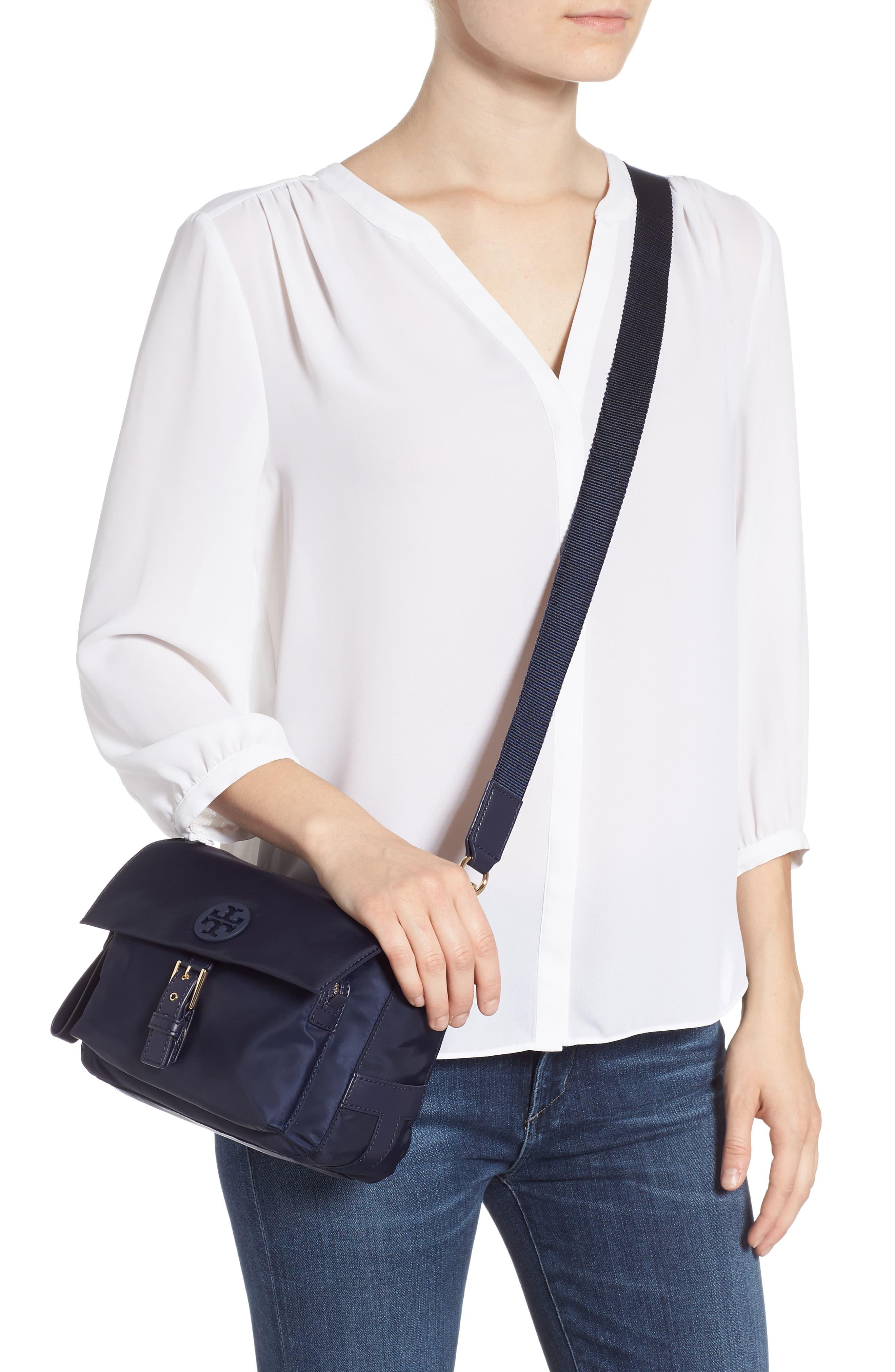 tory burch tongs