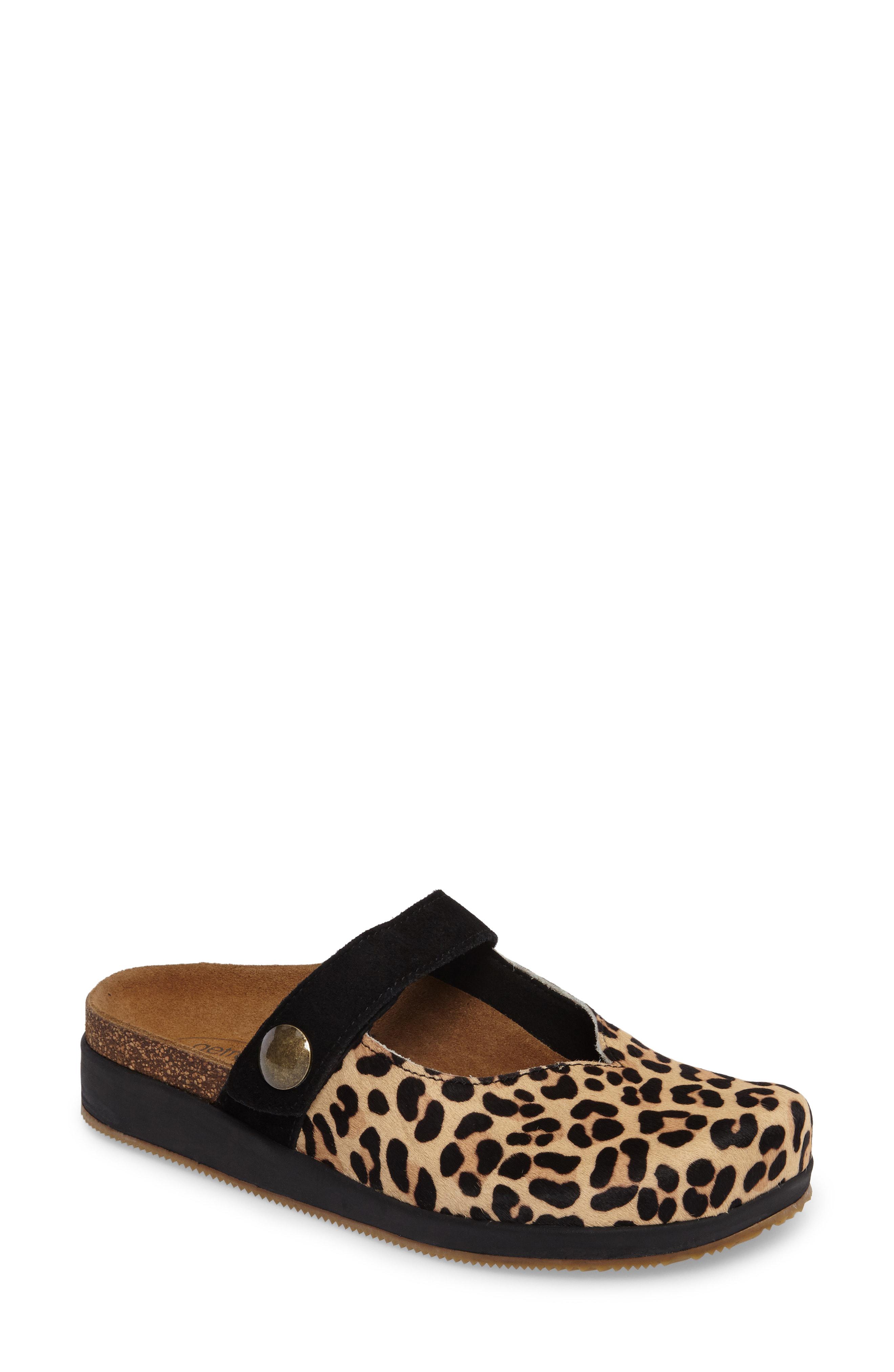 aetrex scarlett clog
