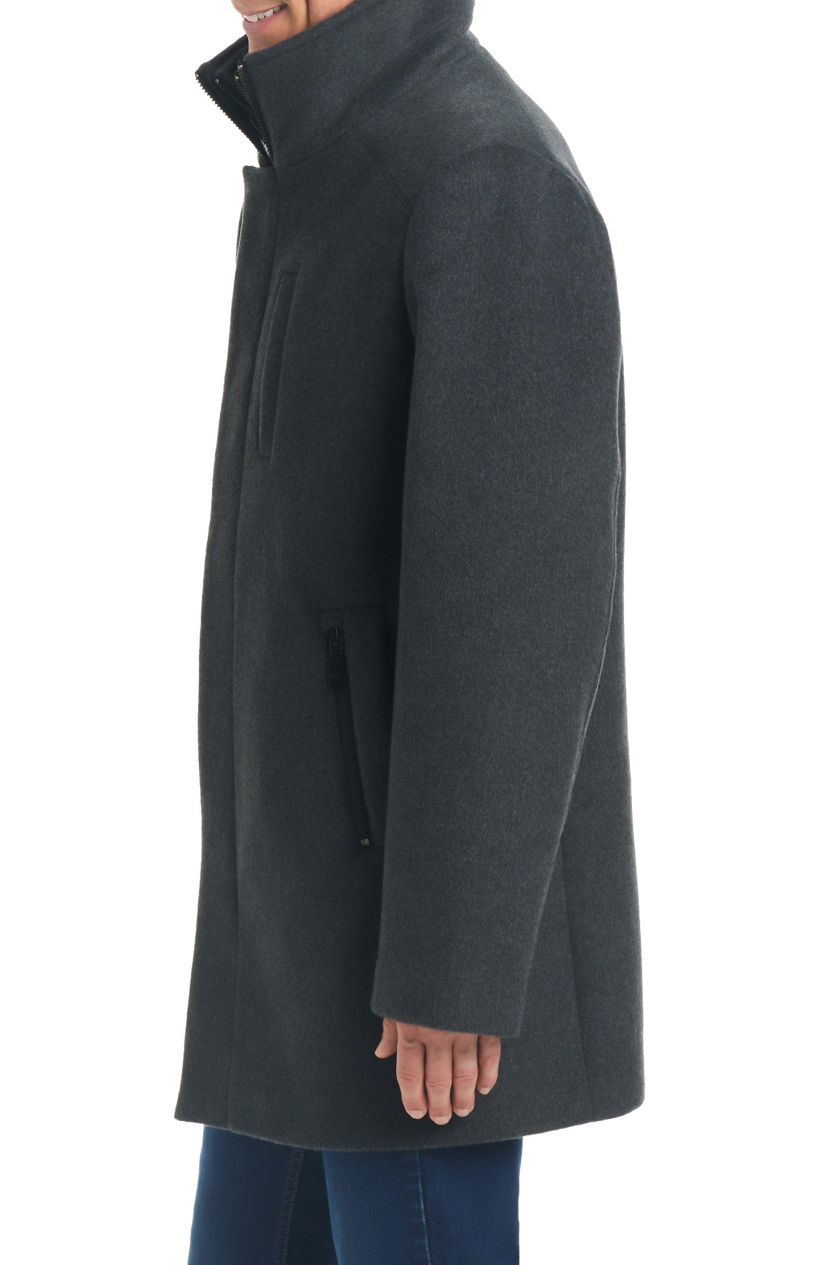 Vince Camuto Vestee Water Resistant Coat With Removable Reversible