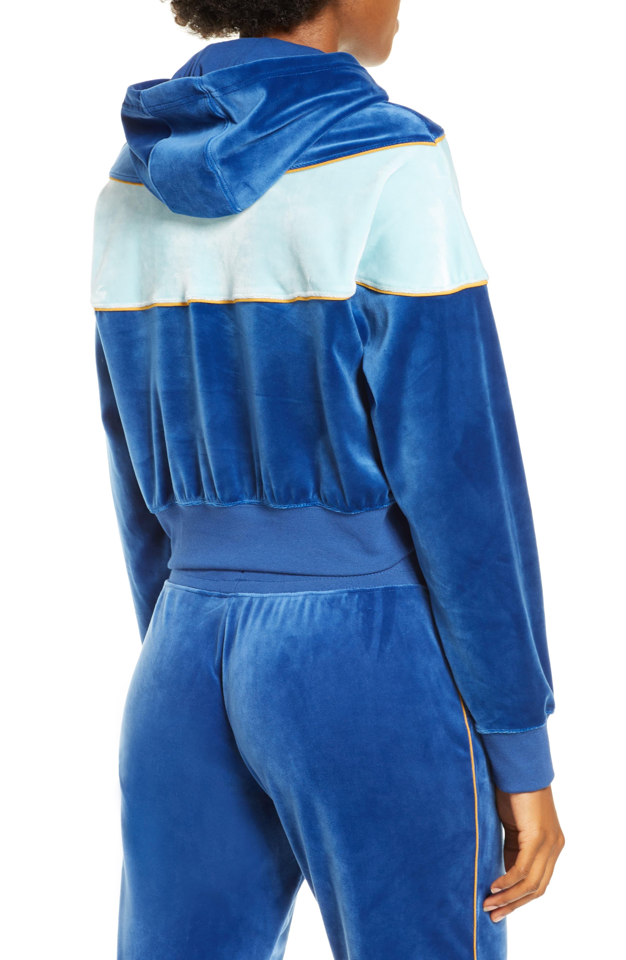blue nike cropped hoodie