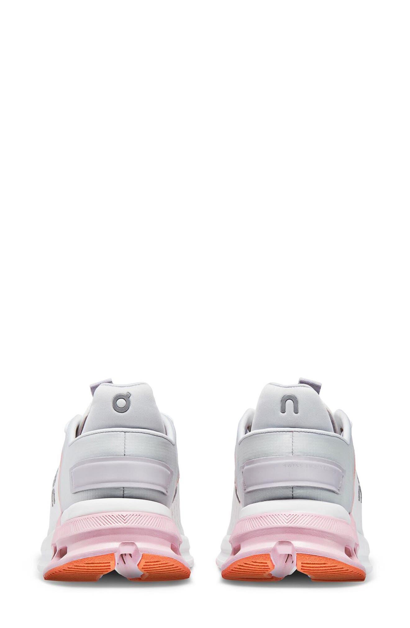 On Cloudnova Flux Sneaker in White | Lyst