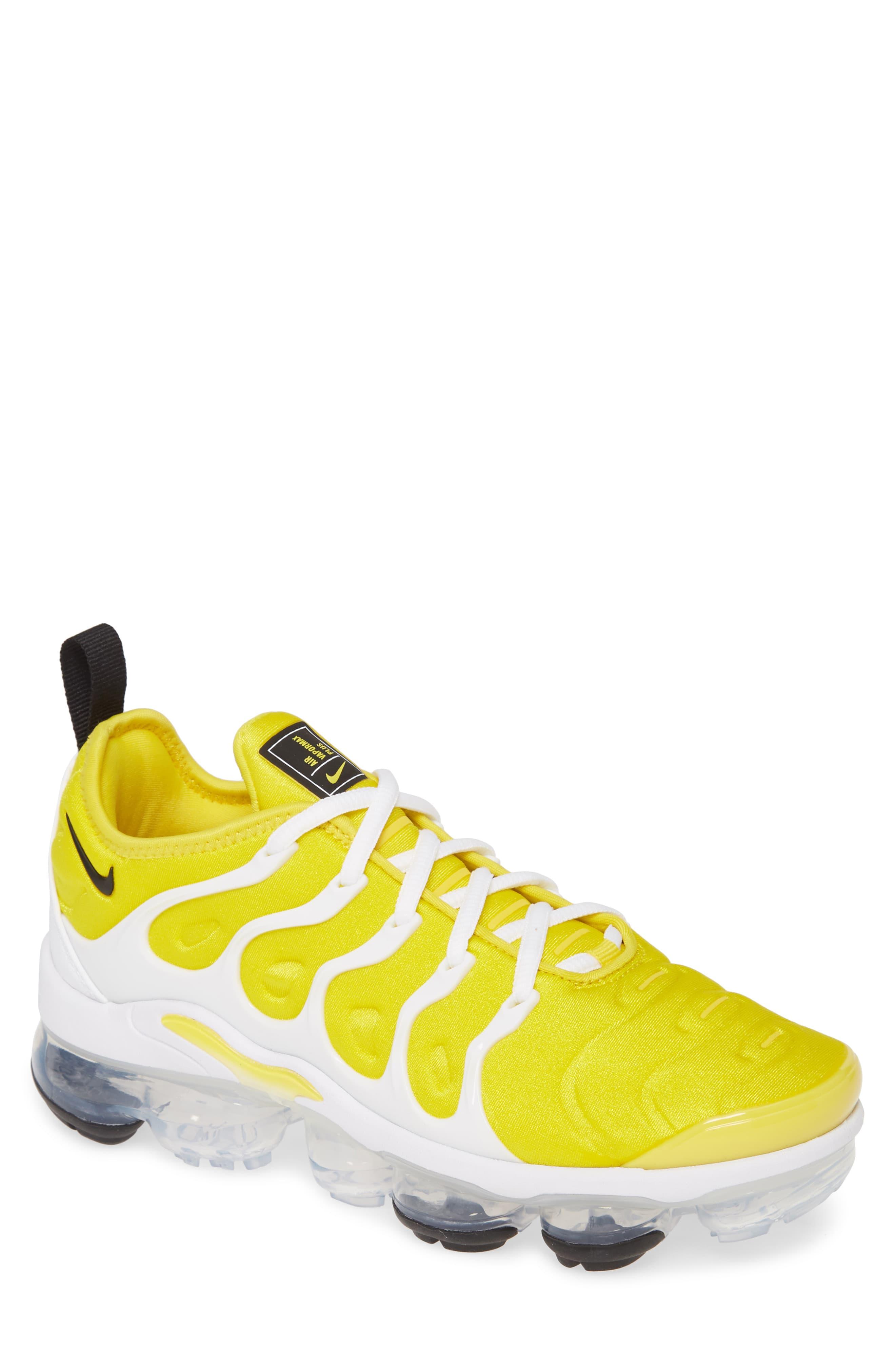 vapormax plus white and yellow