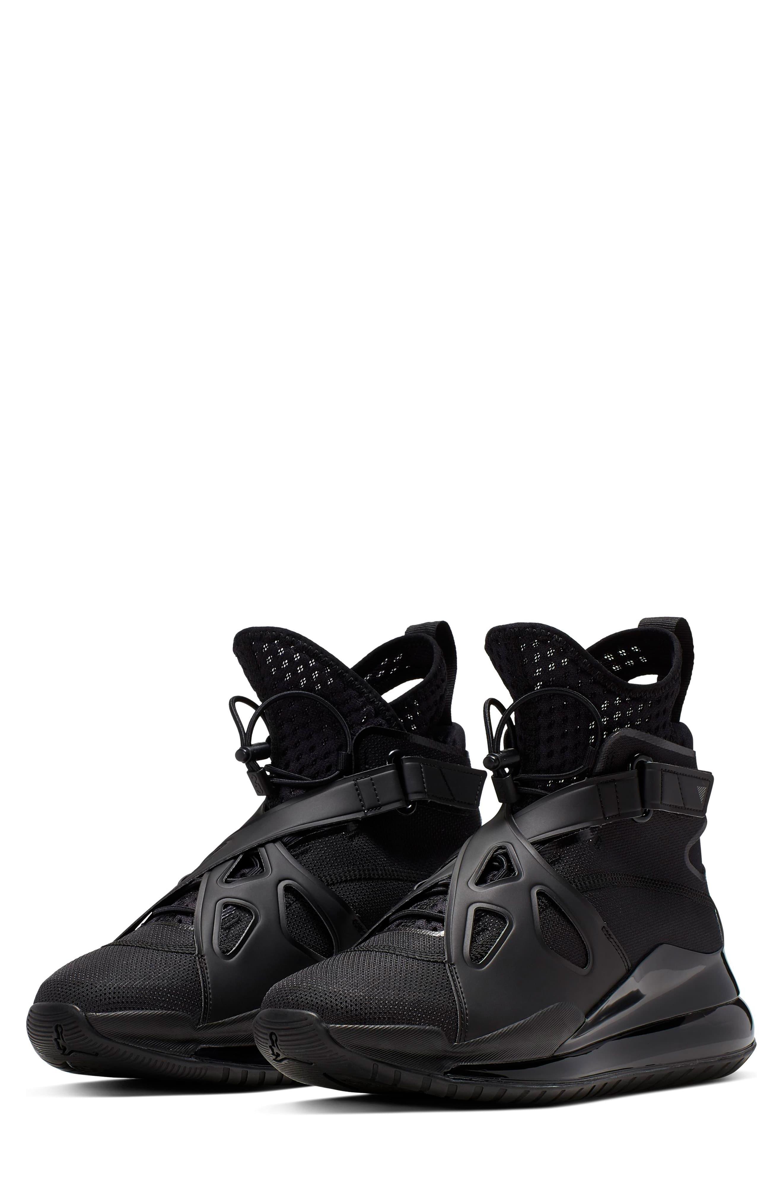 Nike Jordan Air Latitude 720 Shoe in 