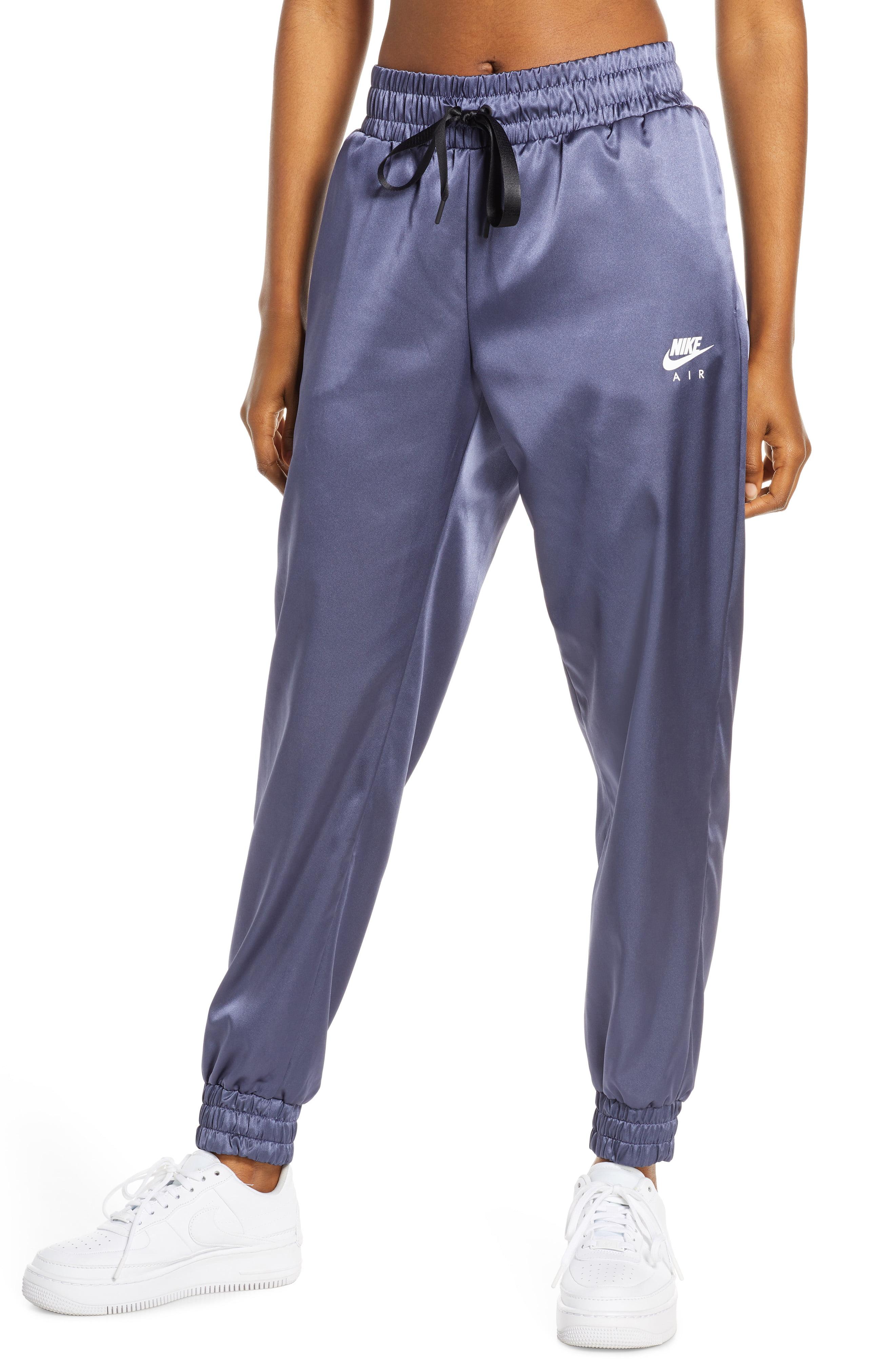 track pants in satin nike