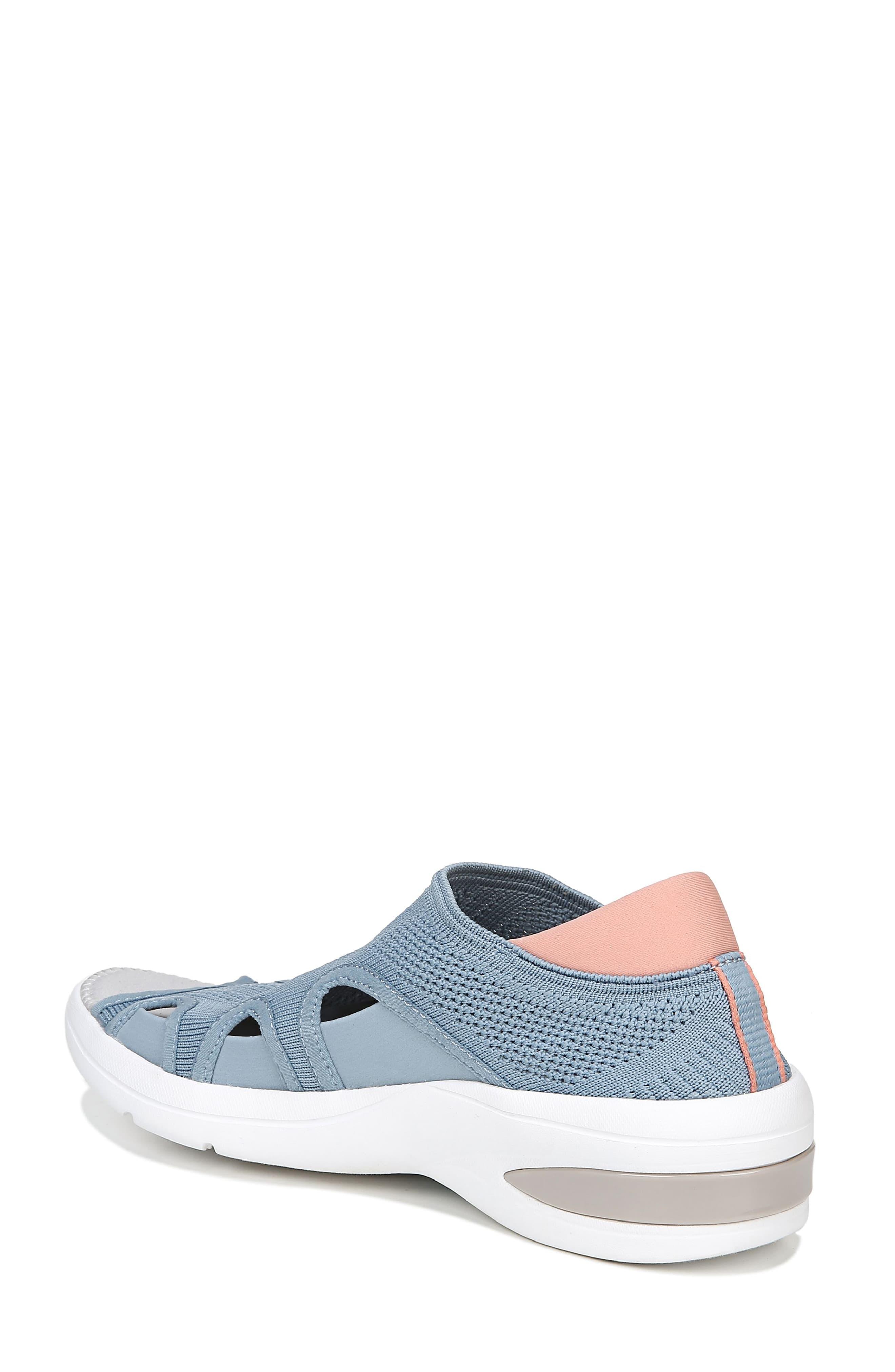 bzees resort wedge