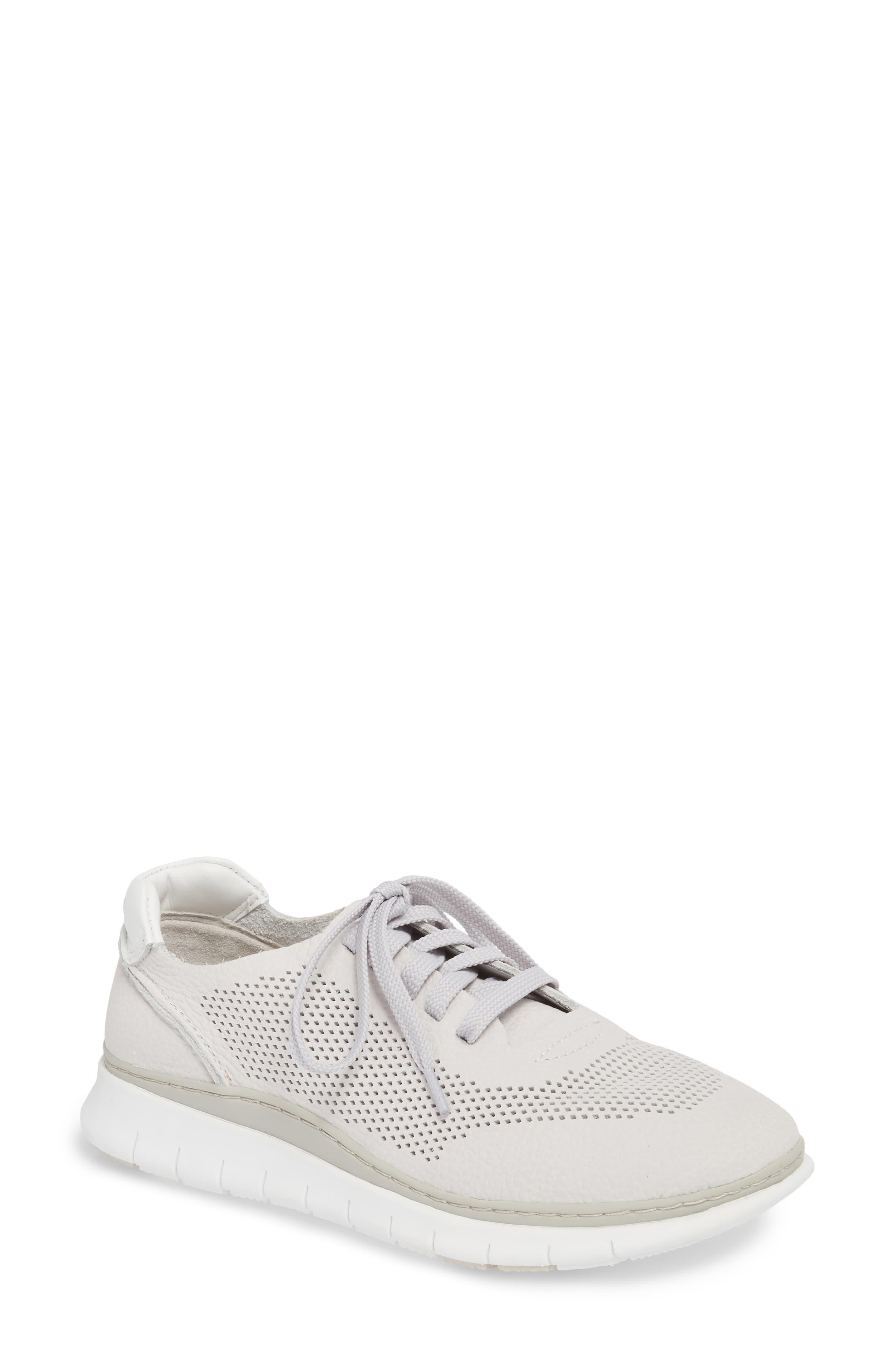 vionic joey sneaker