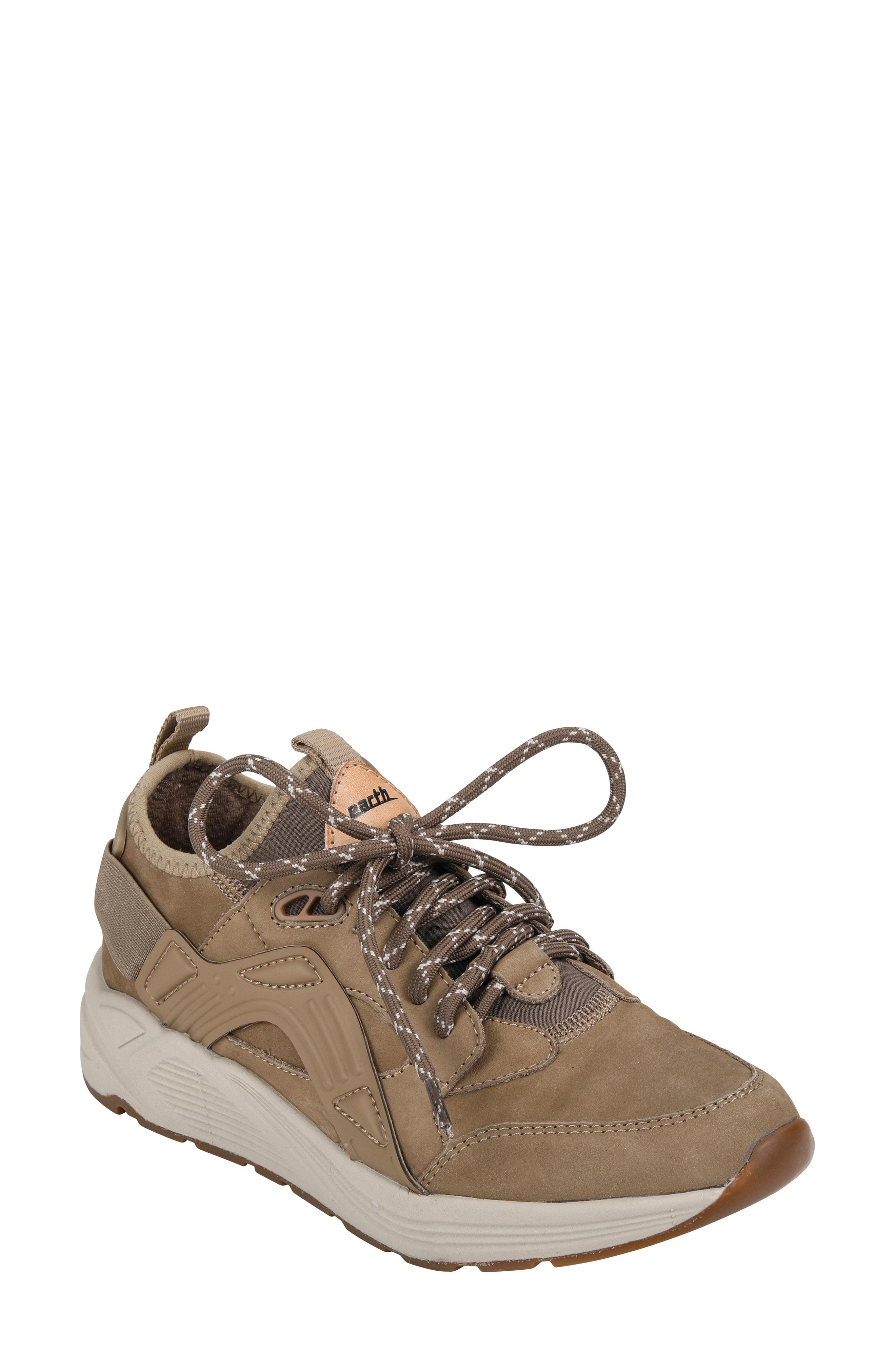 earth shoes saunter