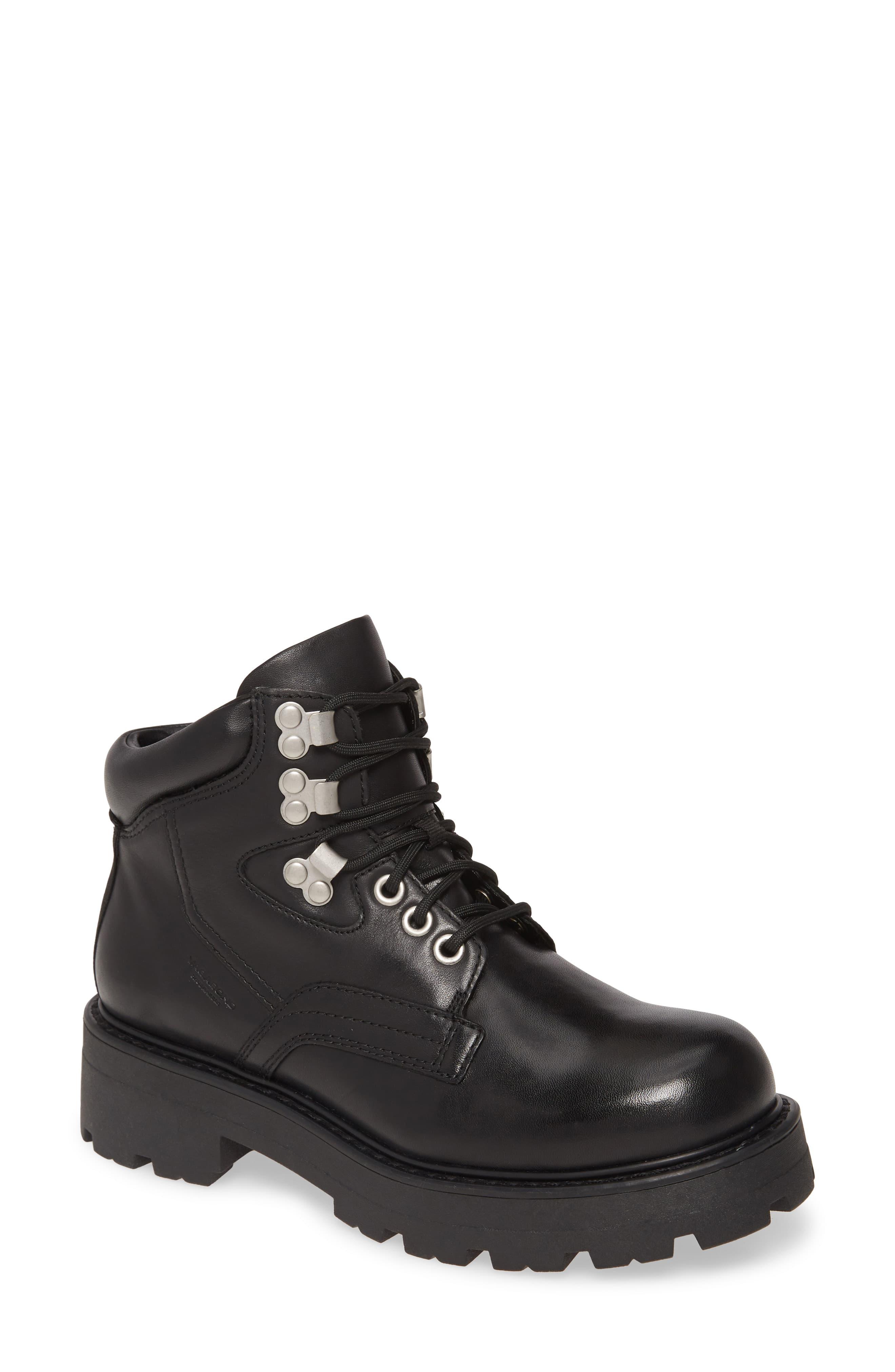 vagabond cosmo lace up chunky calf boot in black