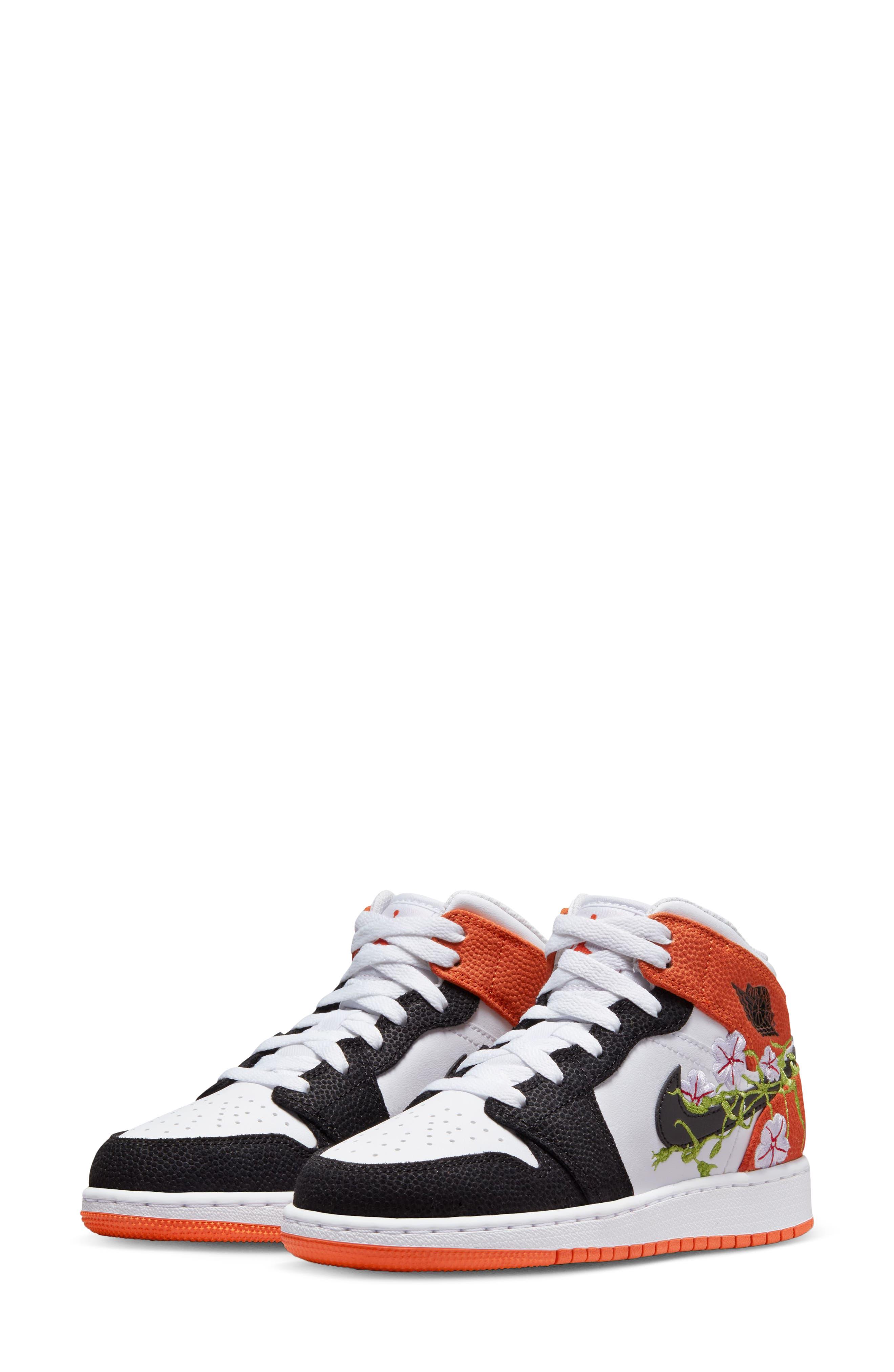 Nike Air Jordan 1 Mid Se Floral Sneaker in White | Lyst