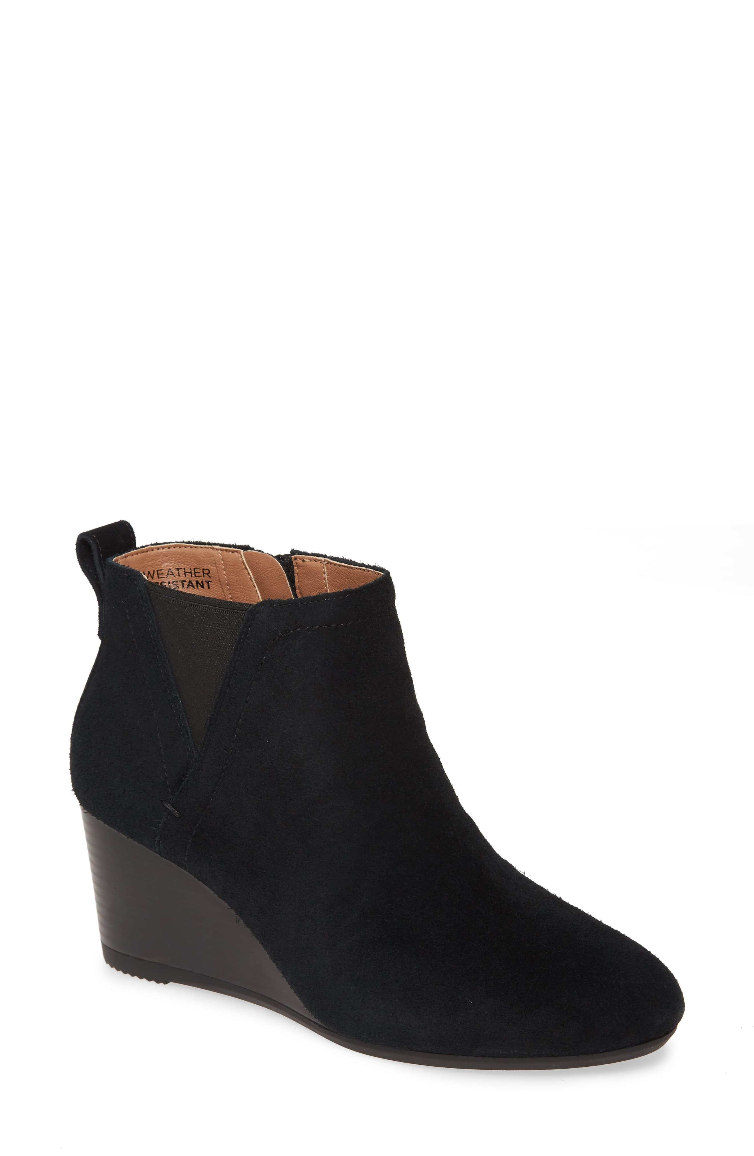 vionic wedge bootie