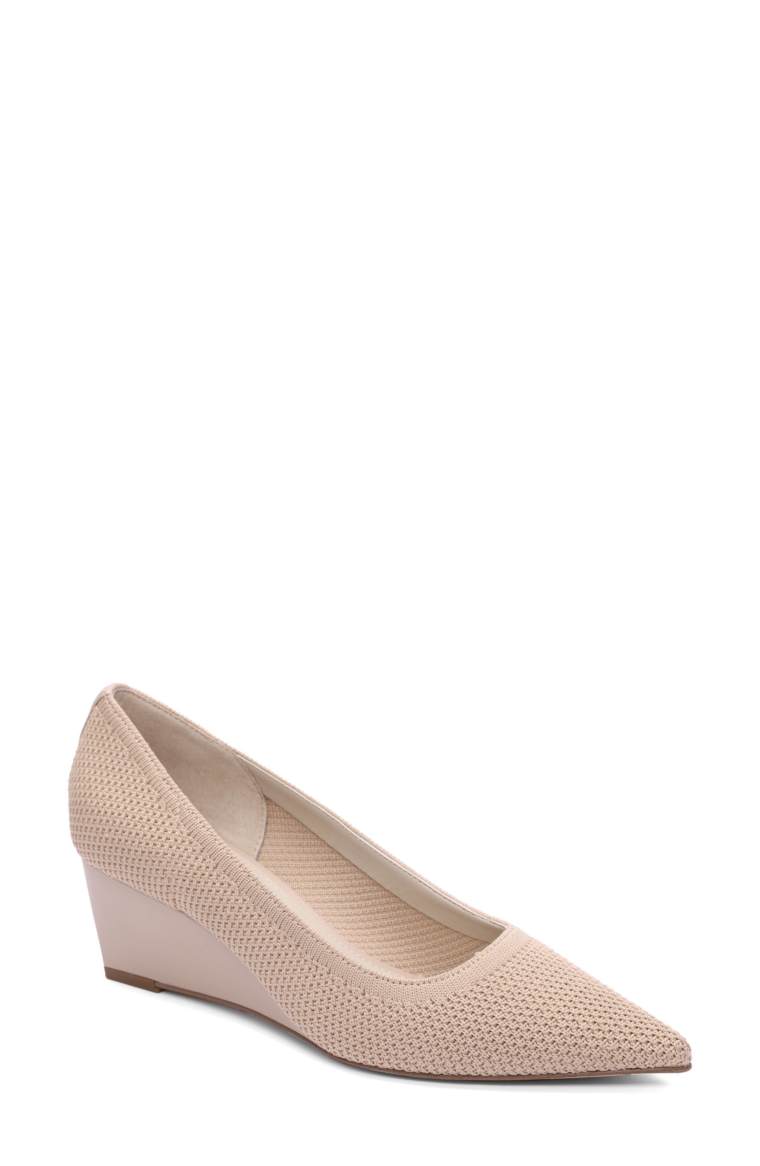 pointed wedge pumps