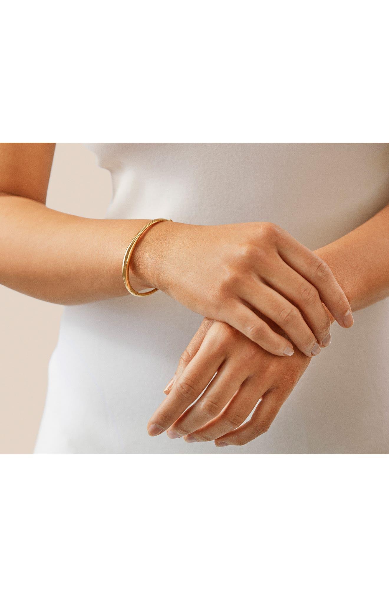 Signature Thin Bangle in 18k Gold Vermeil on Sterling Silver