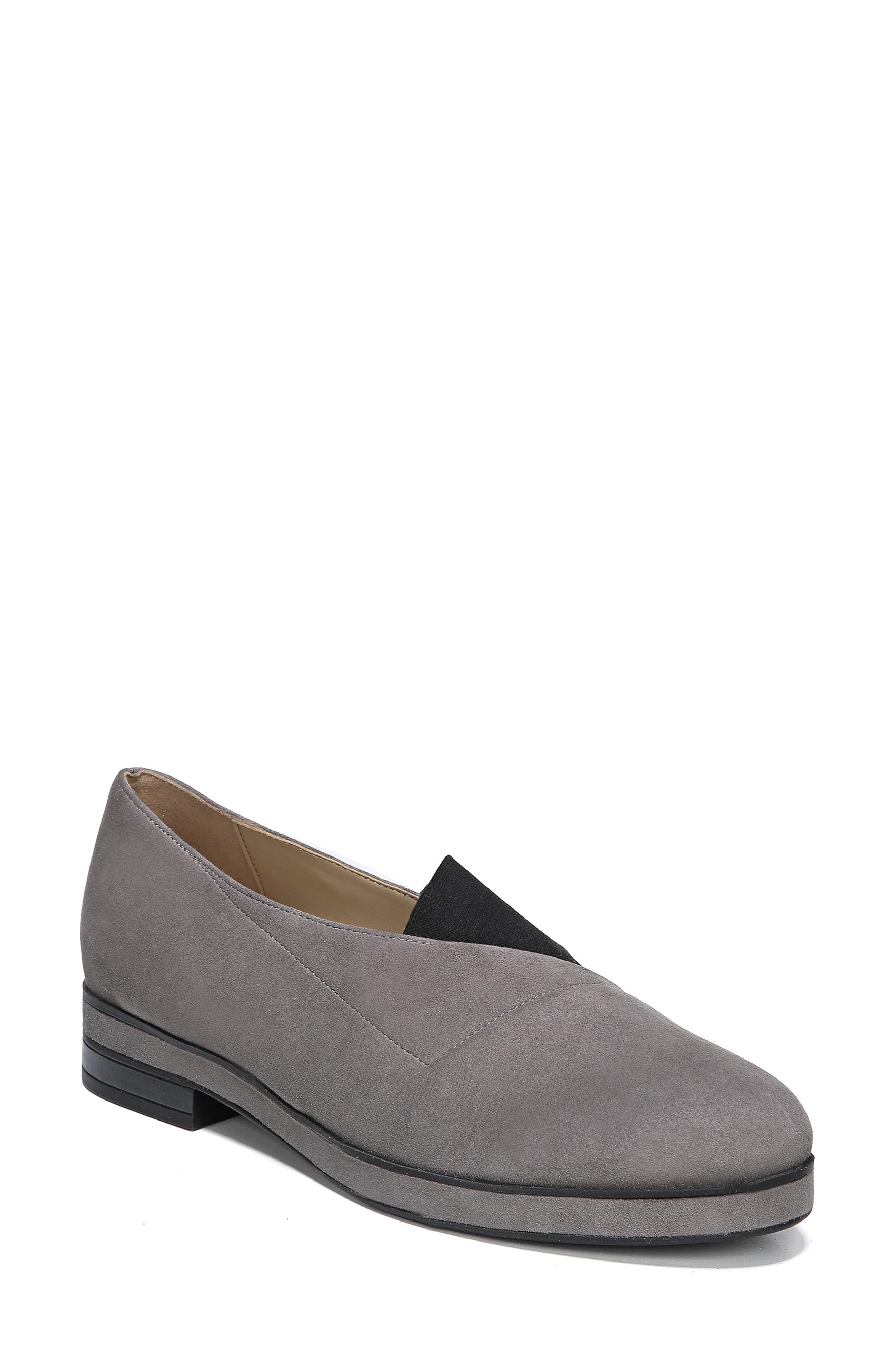 naturalizer lorie loafer