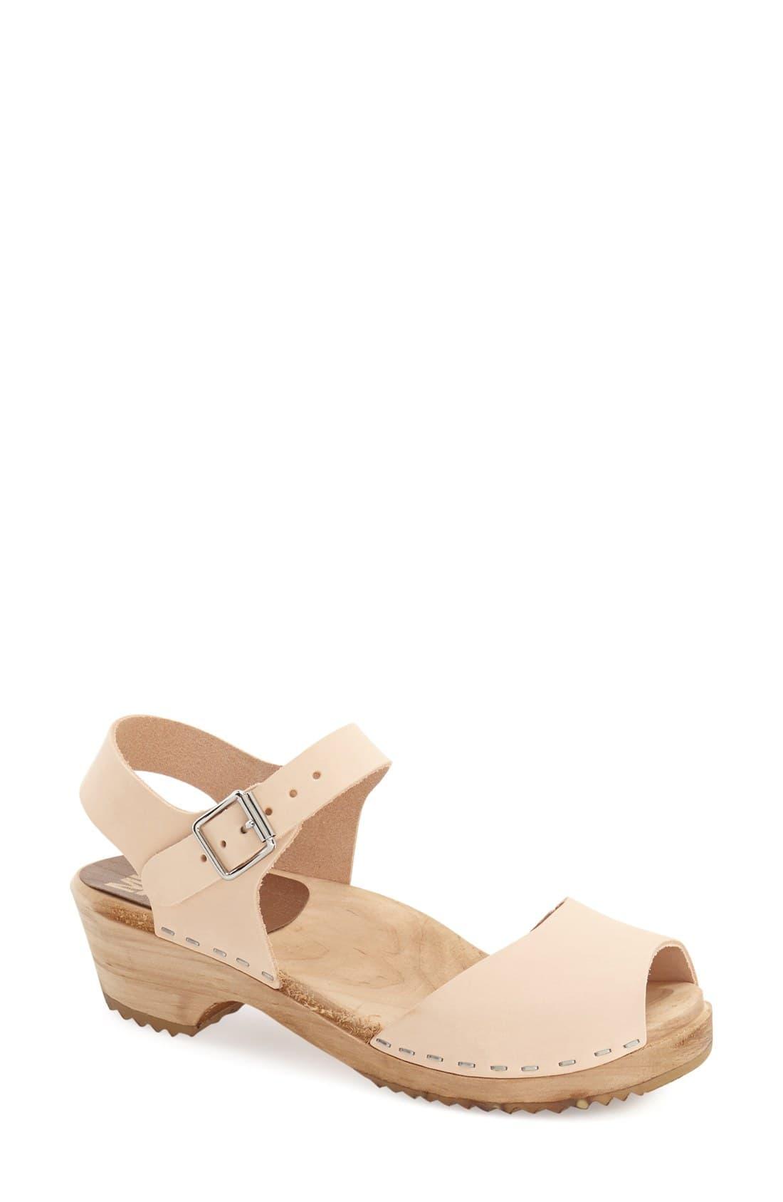 anja clog