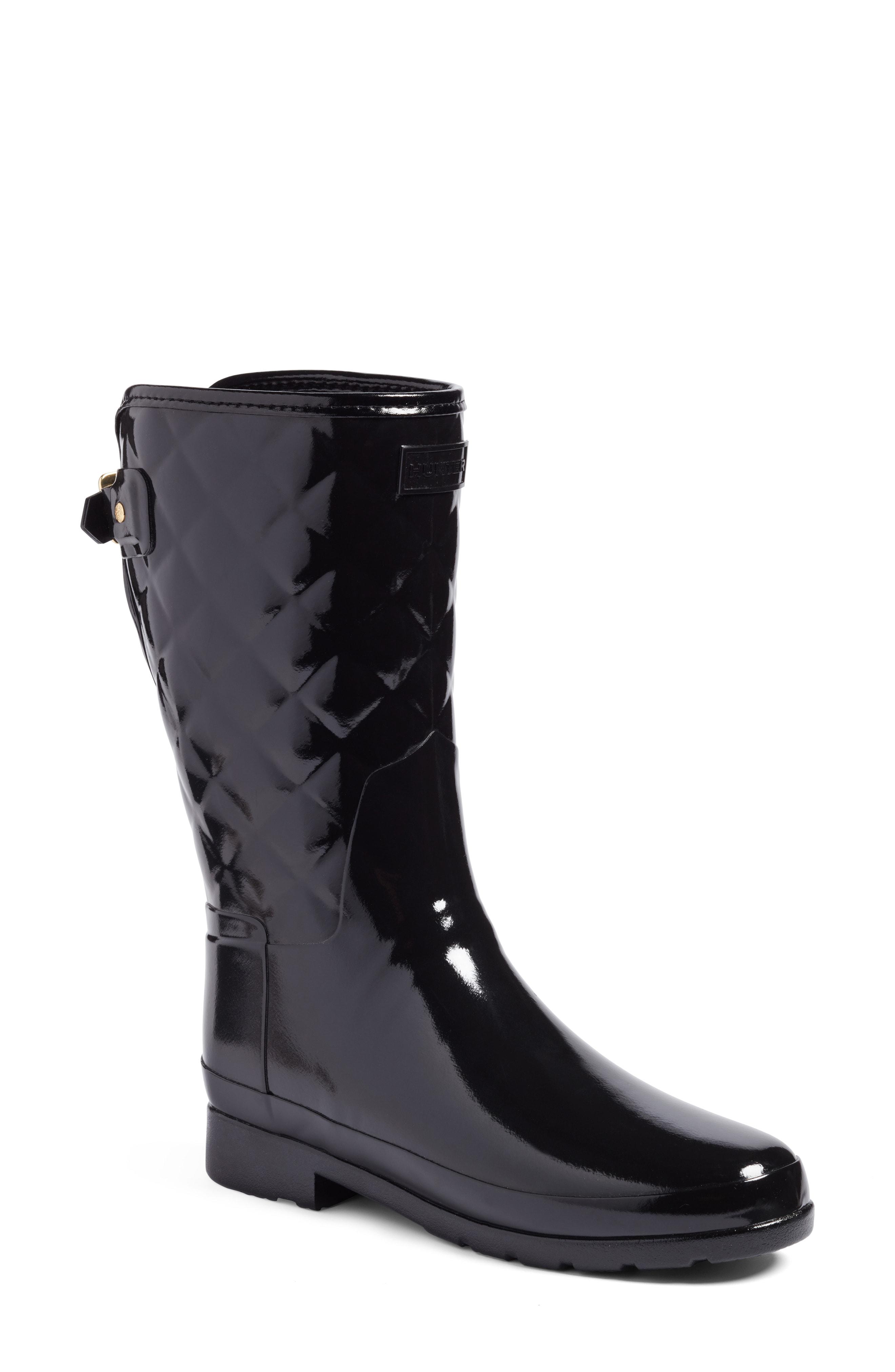 refined high gloss quilted short waterproof rain boot