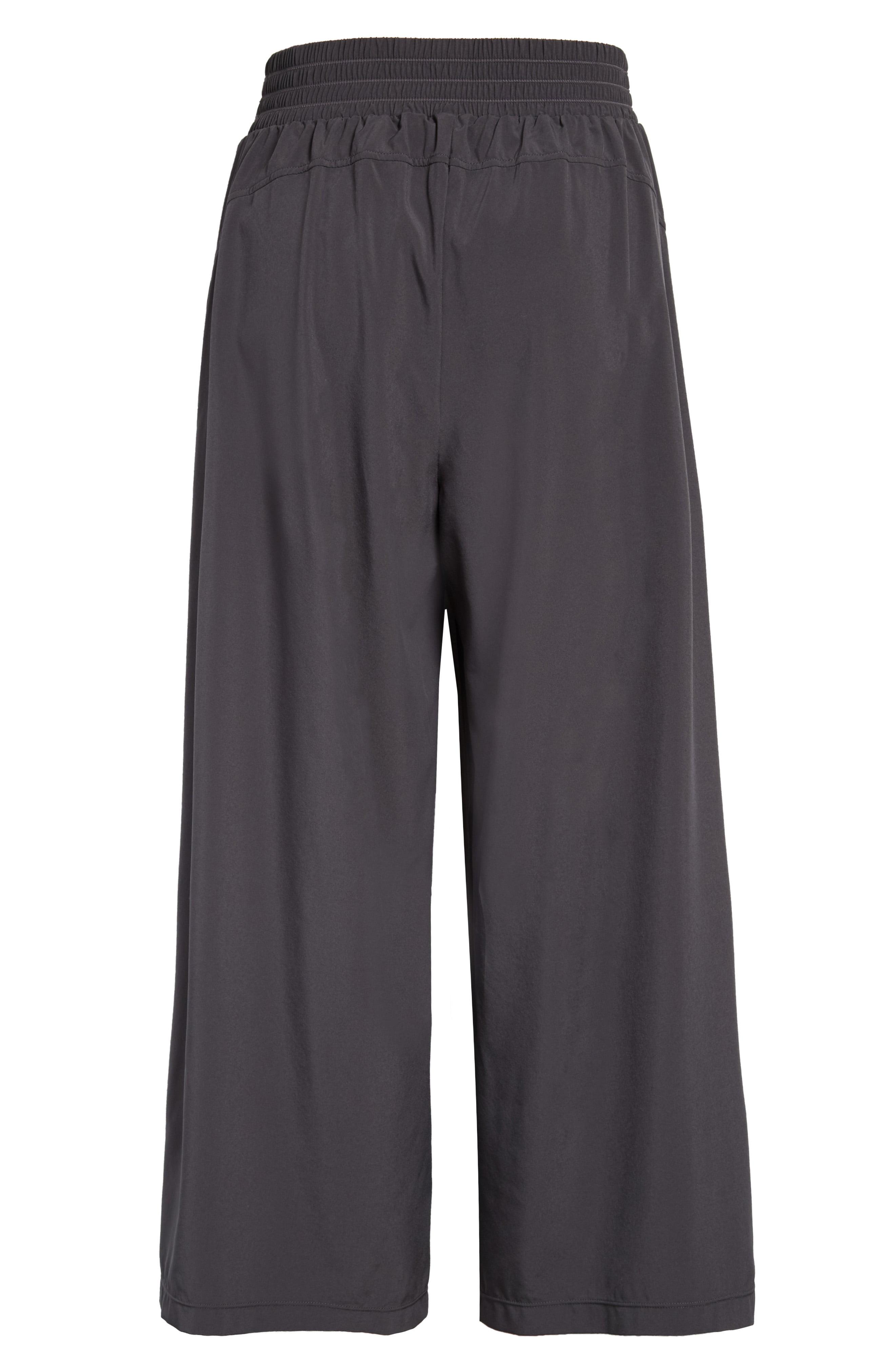 zella getaway cargo pants
