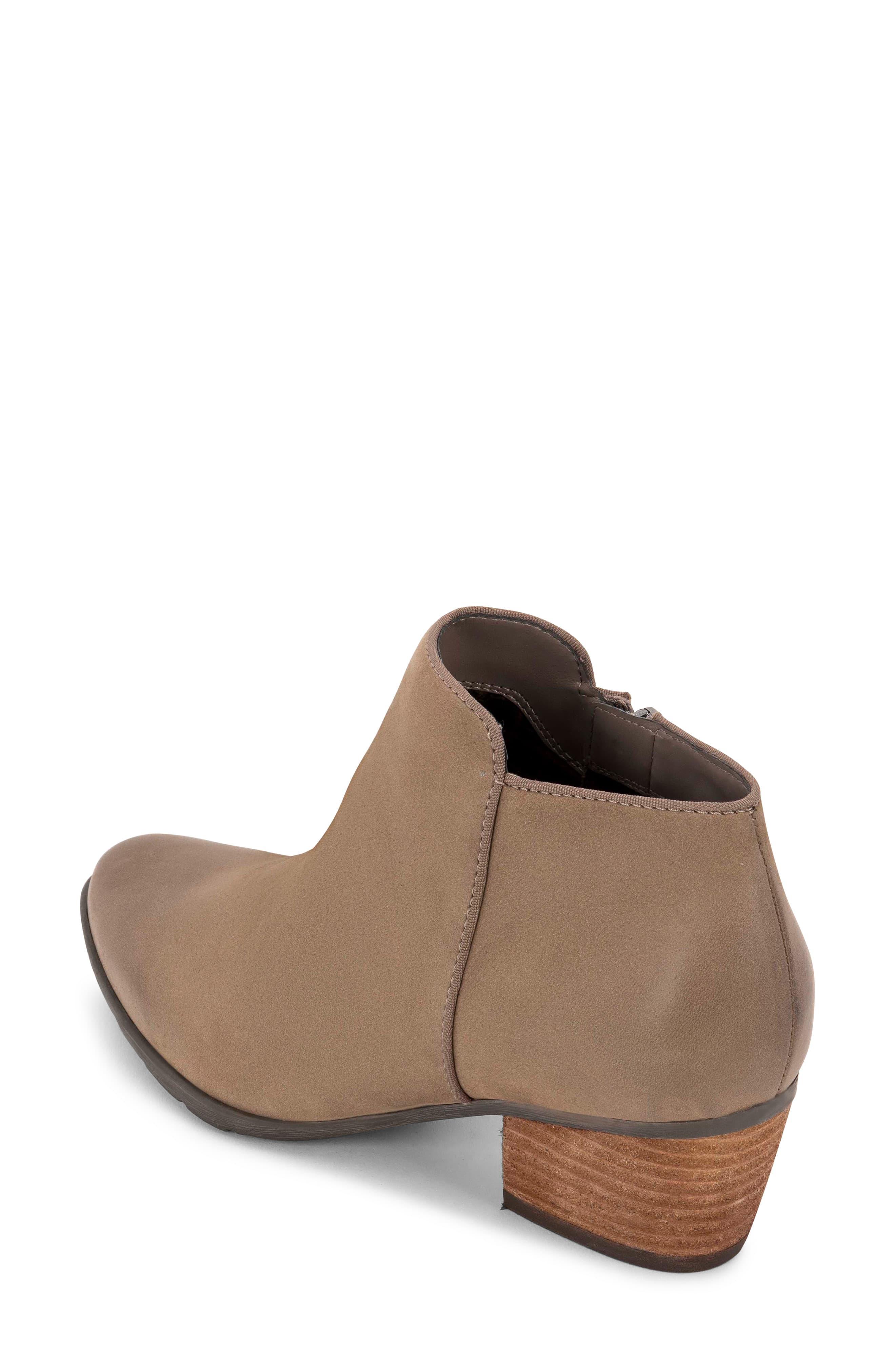 blondo mushroom suede booties