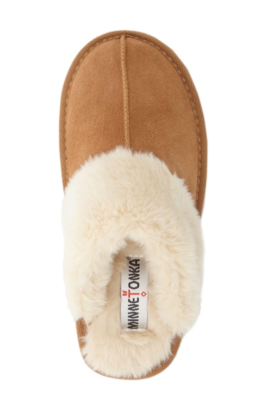 minnetonka sheepskin mule