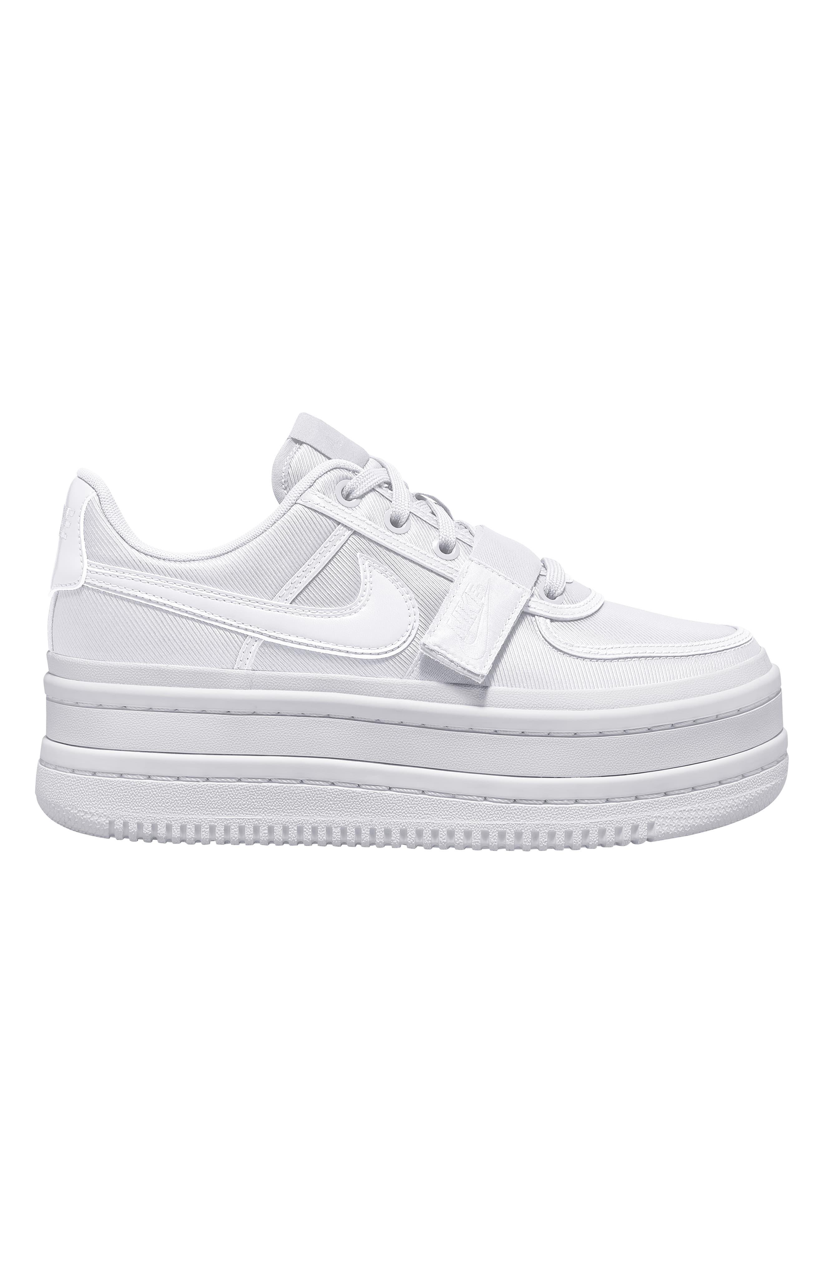 Nike Satin Vandal 2k Sneaker in White 