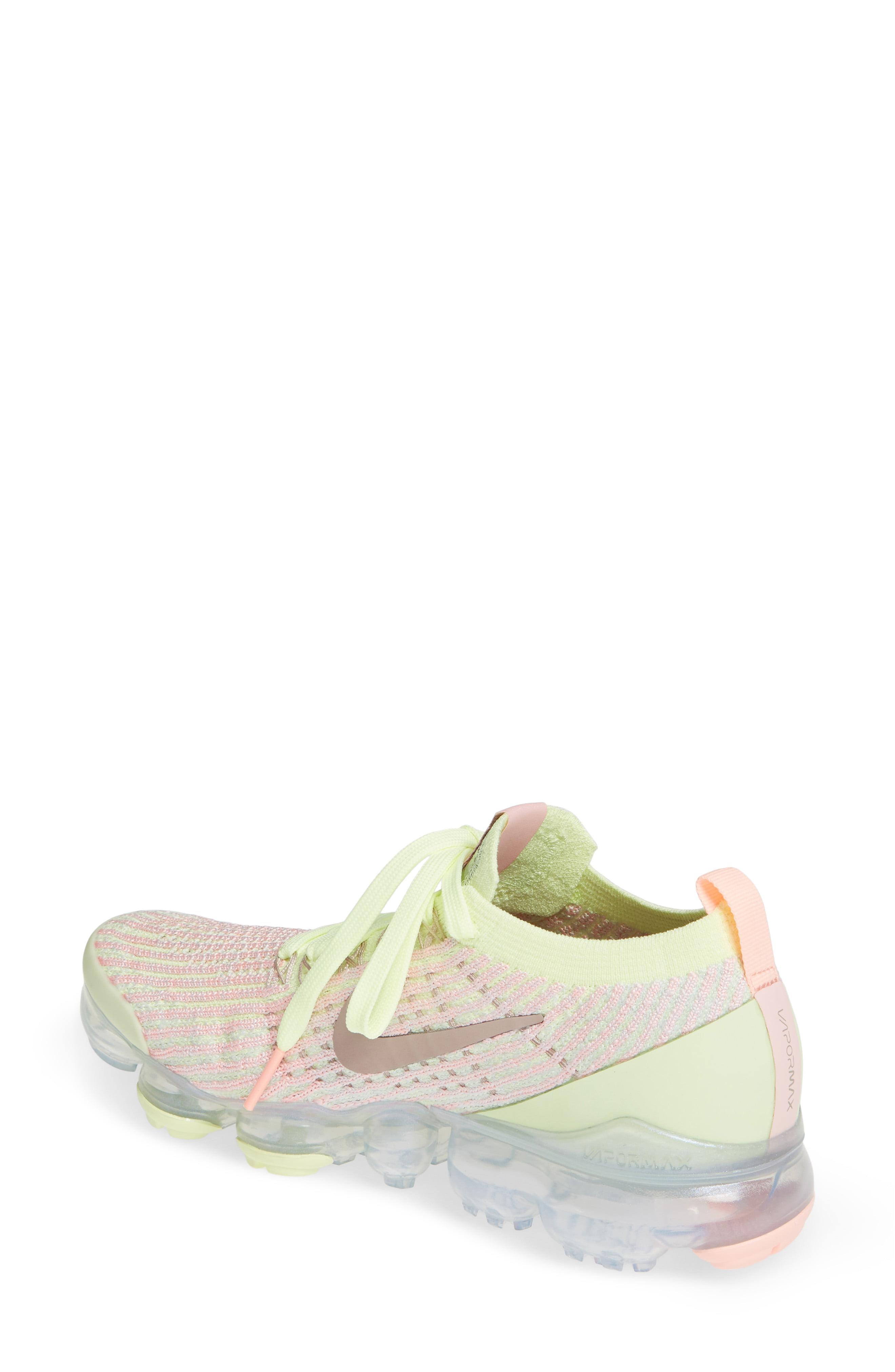 Nike Grade School Air VaporMax Flyknit 3 White Gray