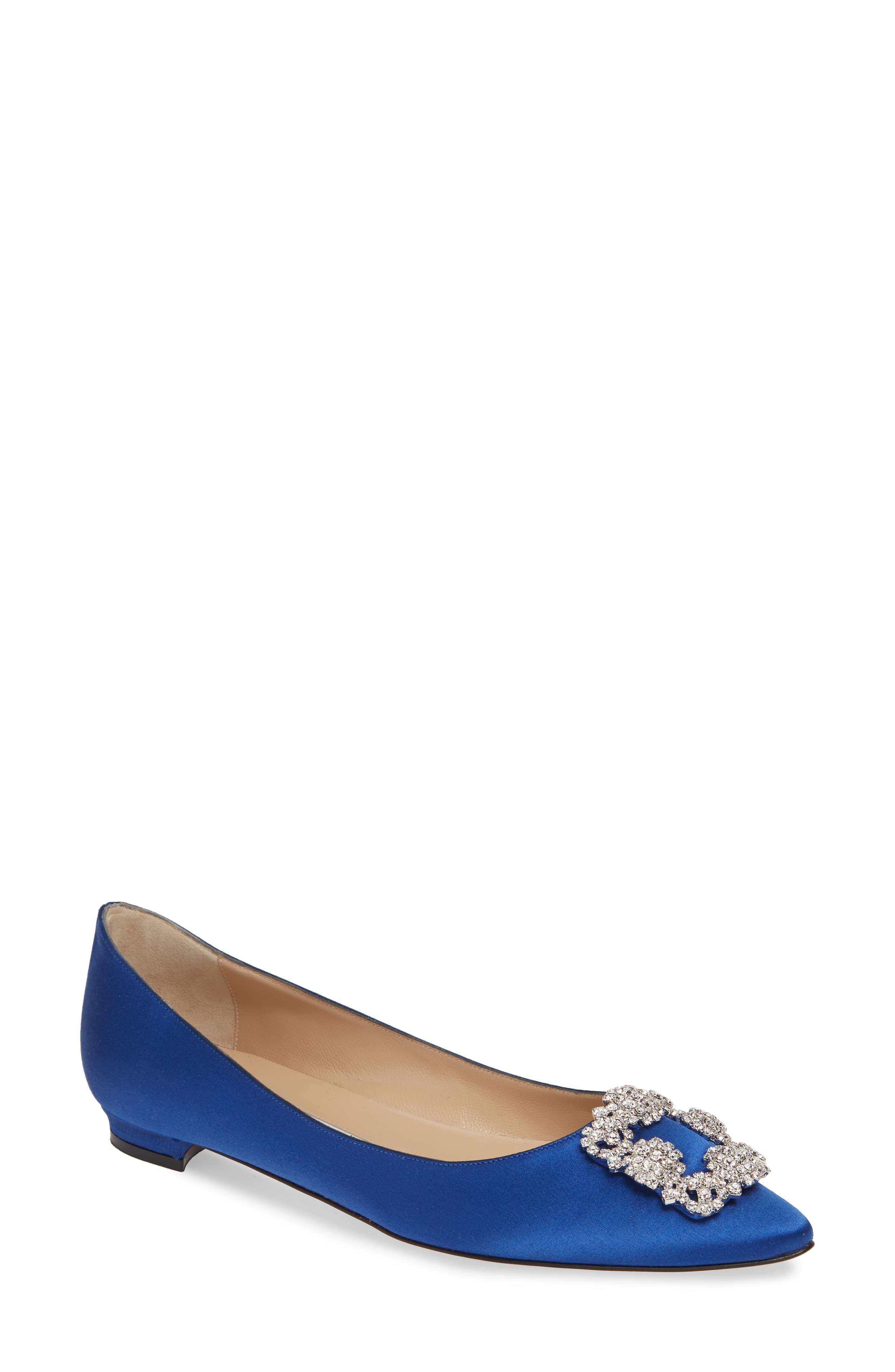 hangisi manolo blahnik flats