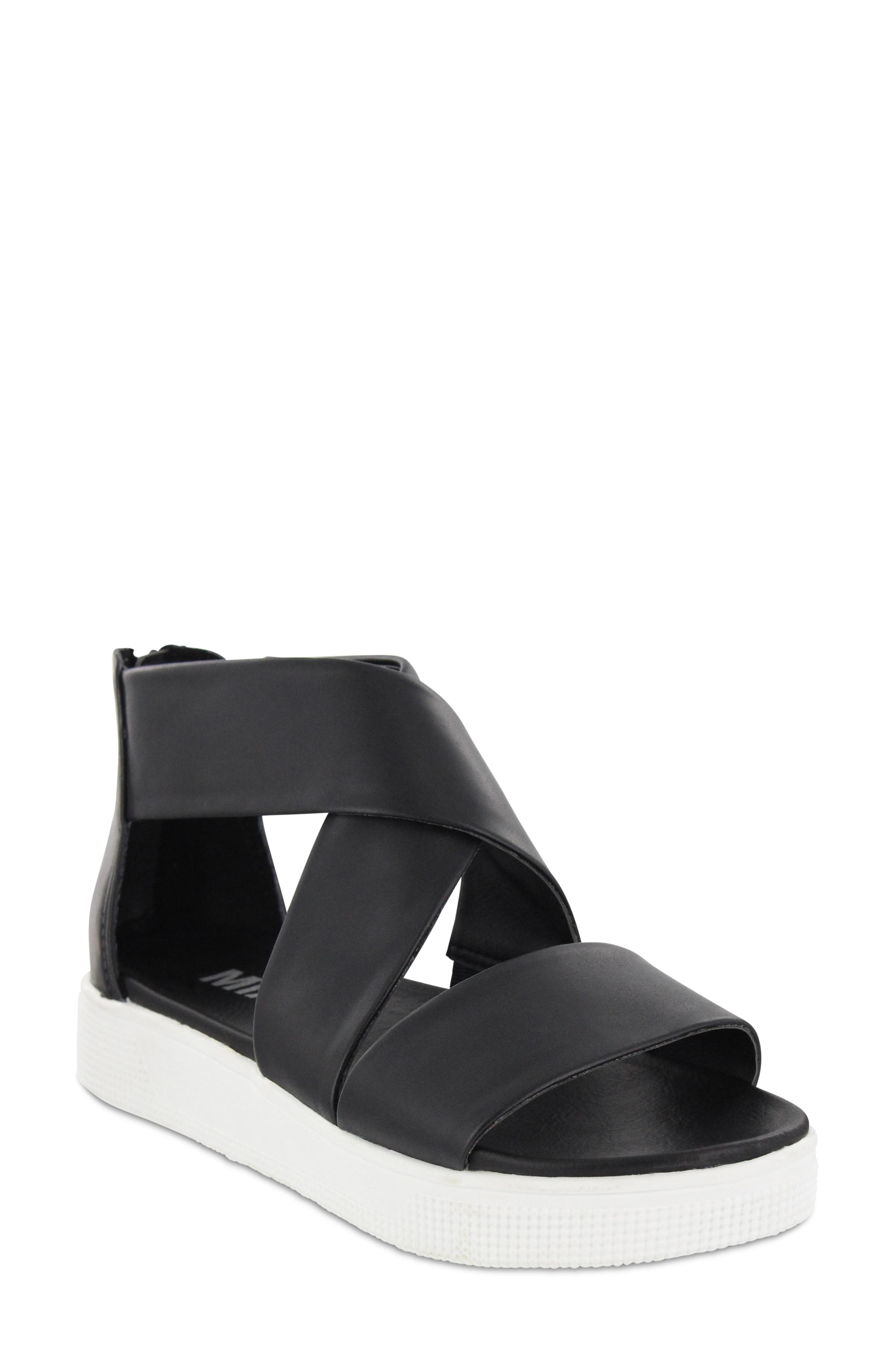 mia zion platform sandal