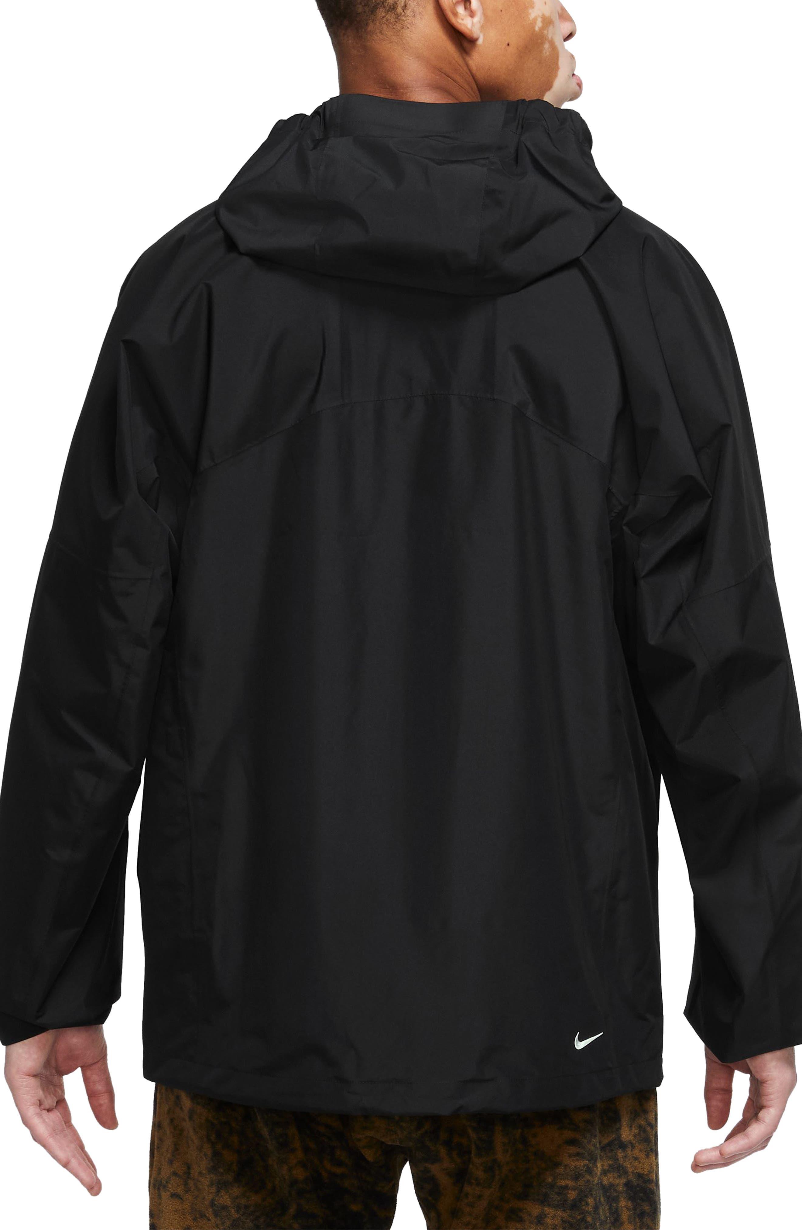 Nike black 2024 rain jacket