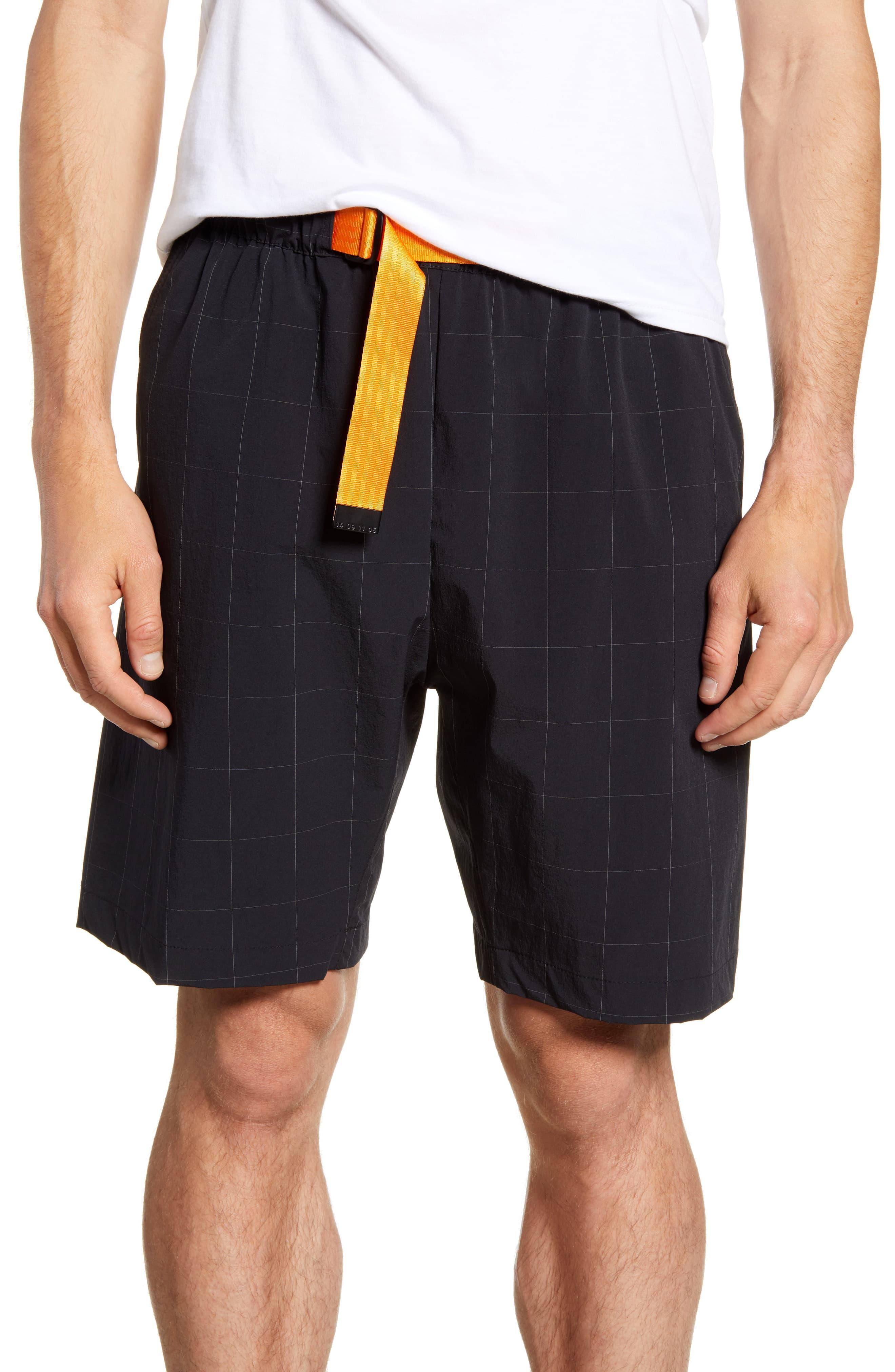 nike tech woven crinkle short