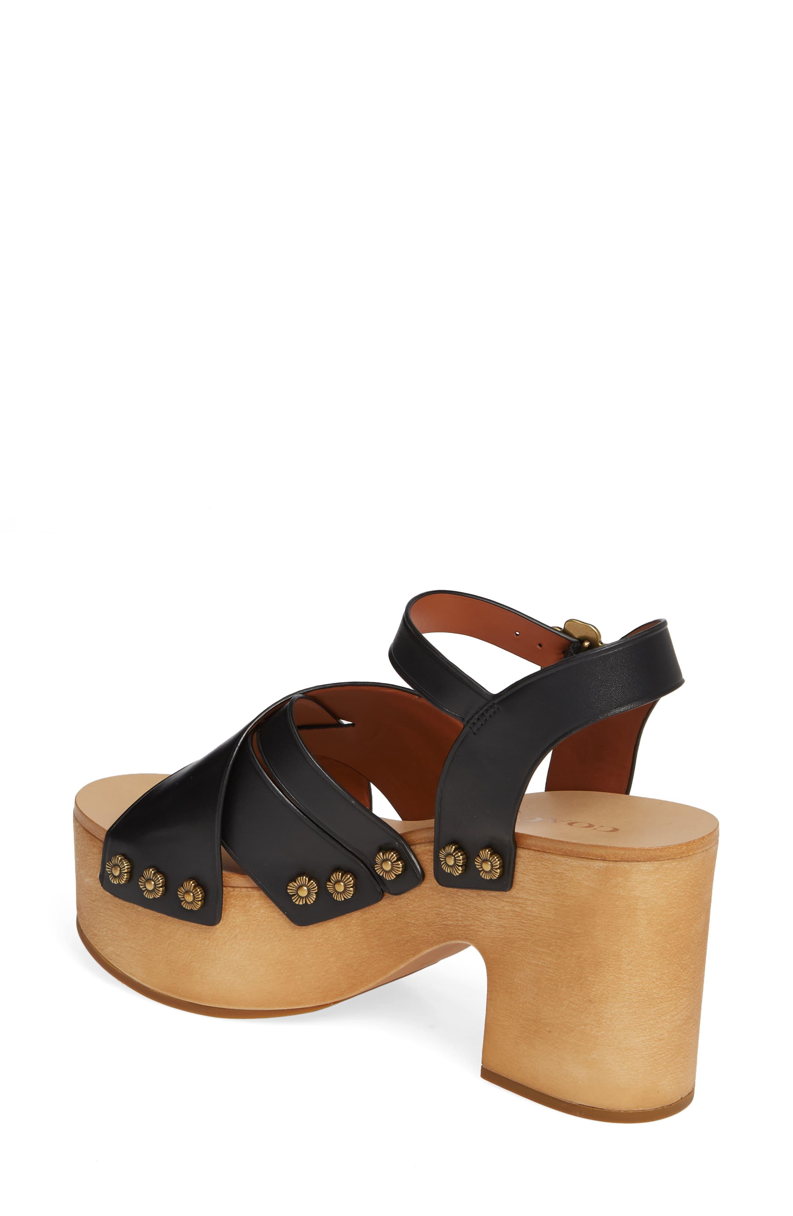 nessa clog sandal