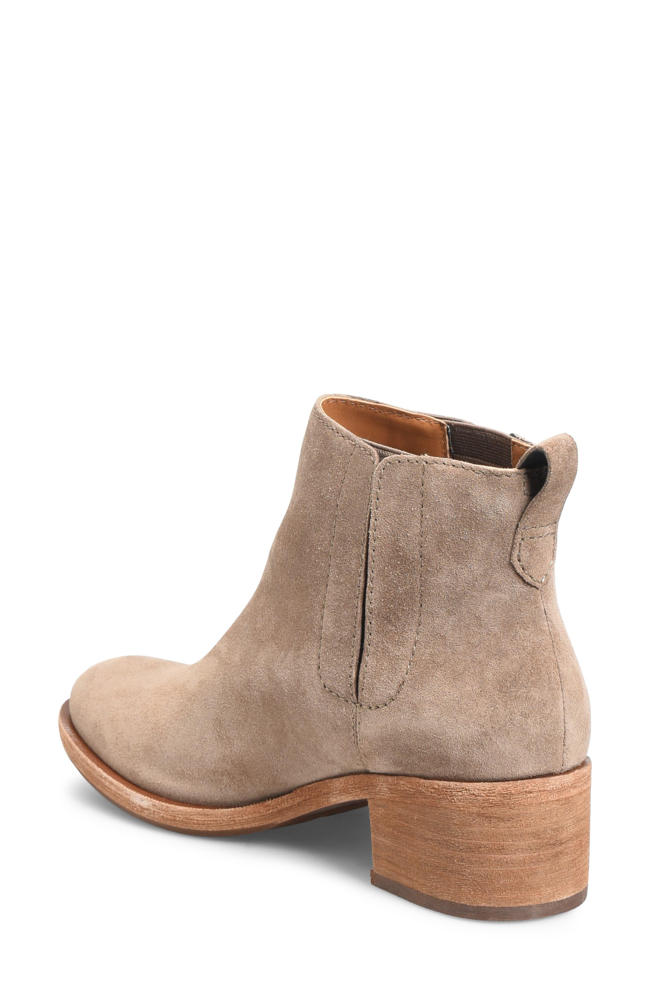 mindo chelsea bootie
