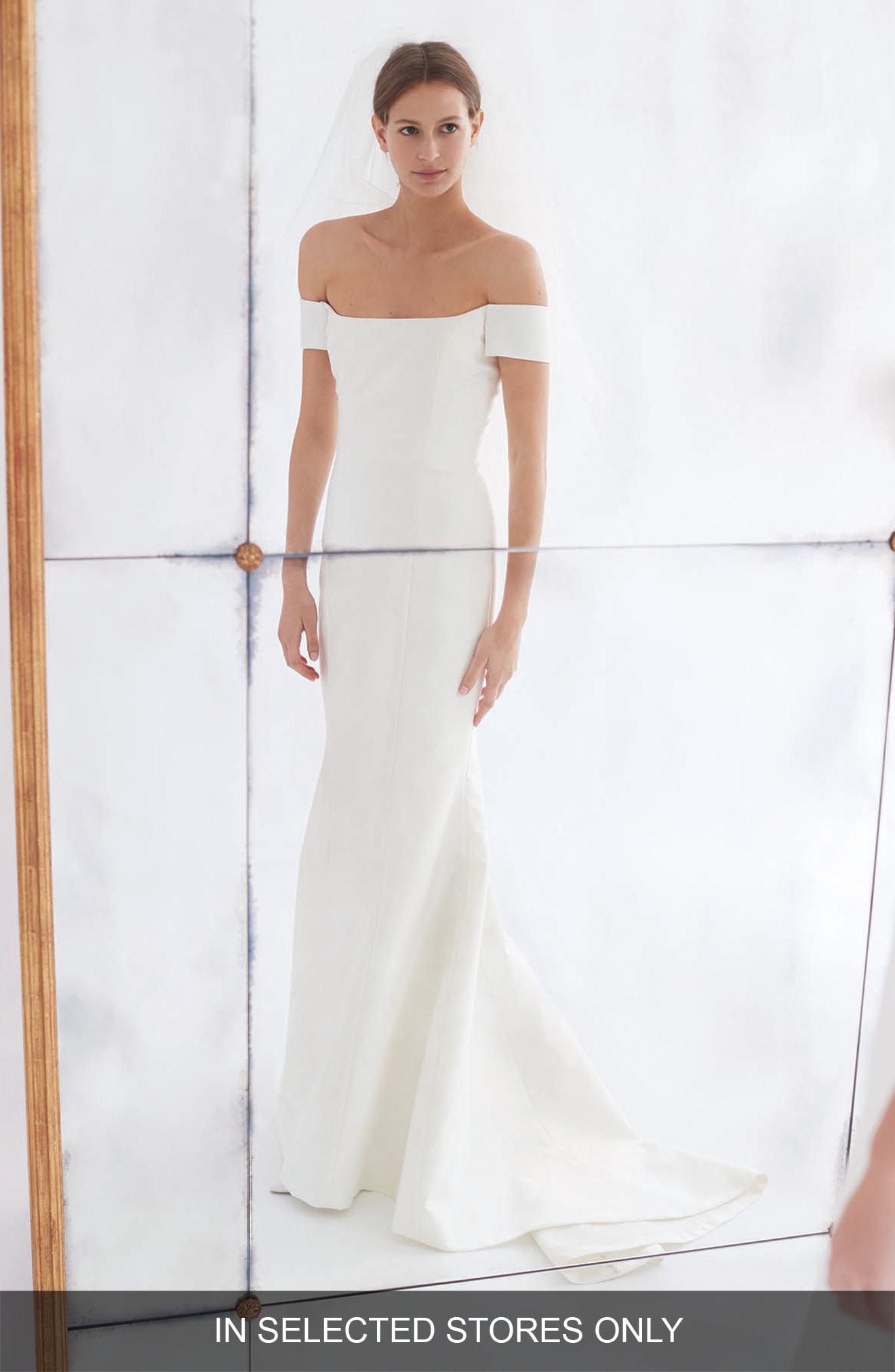 Lyst Carolina Herrera Greta Off The Shoulder Trumpet Gown In White Carolina Herrera Women S White Greta Off The Shoulder Trumpet Gown