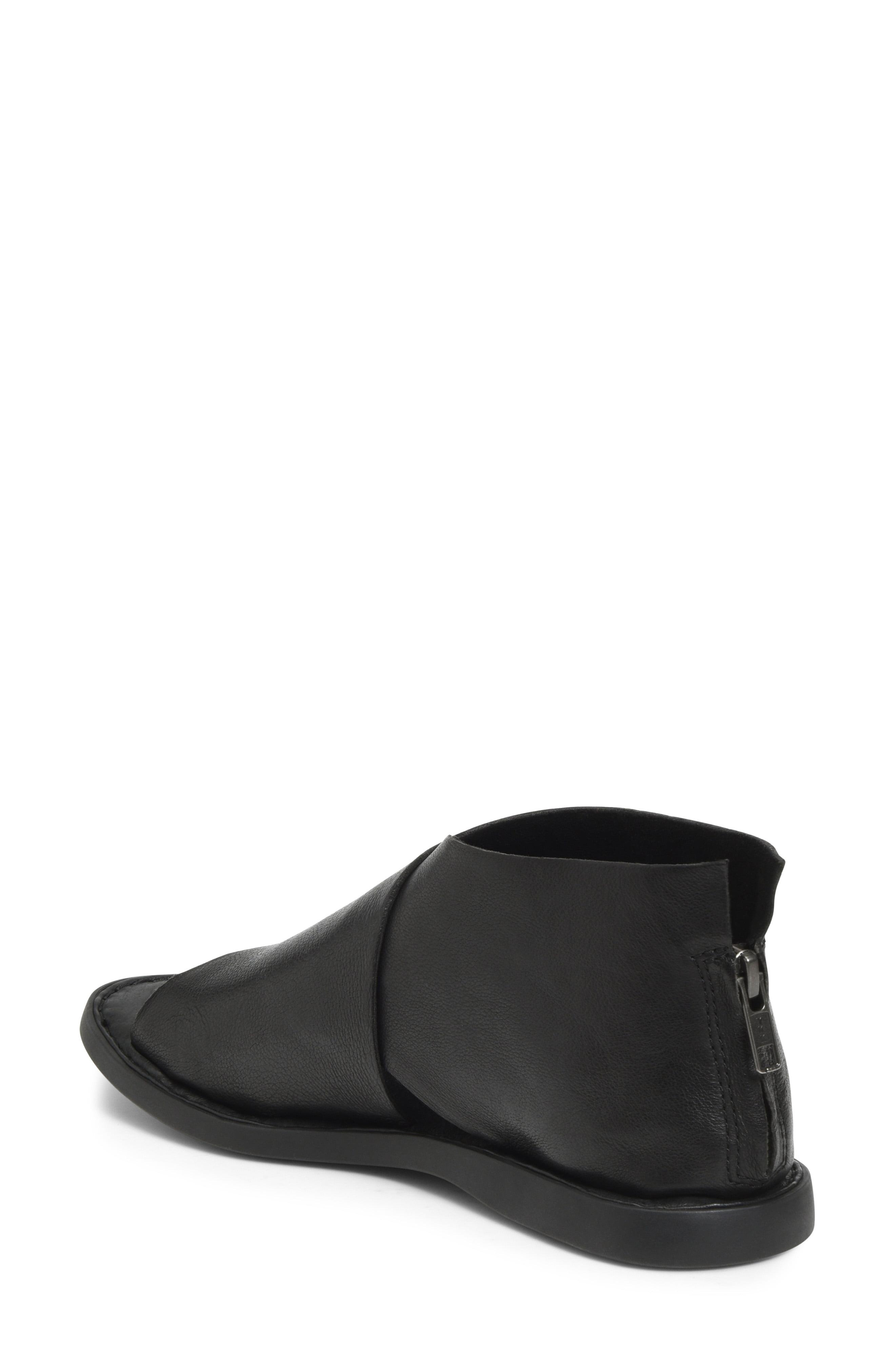 iwa born sandals