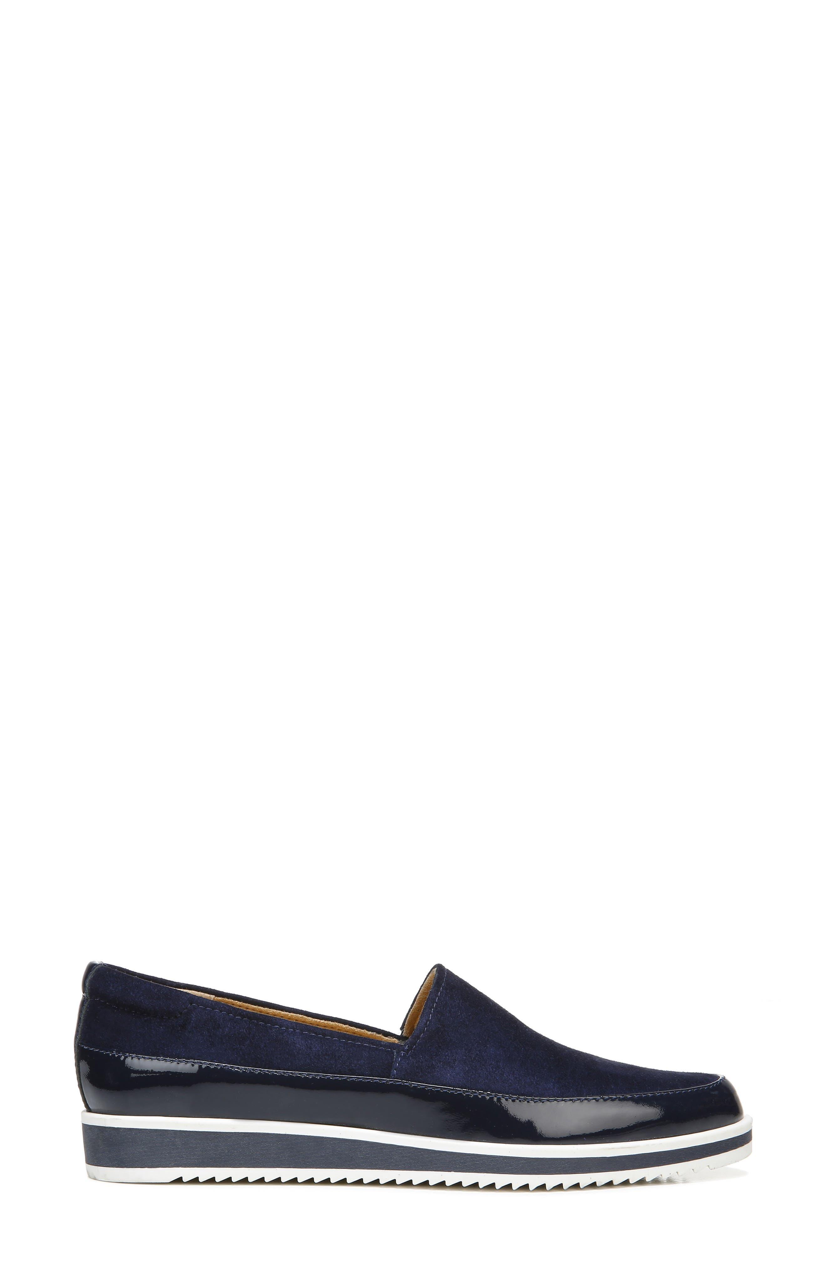 Navy blue naturalizer shoes 2025