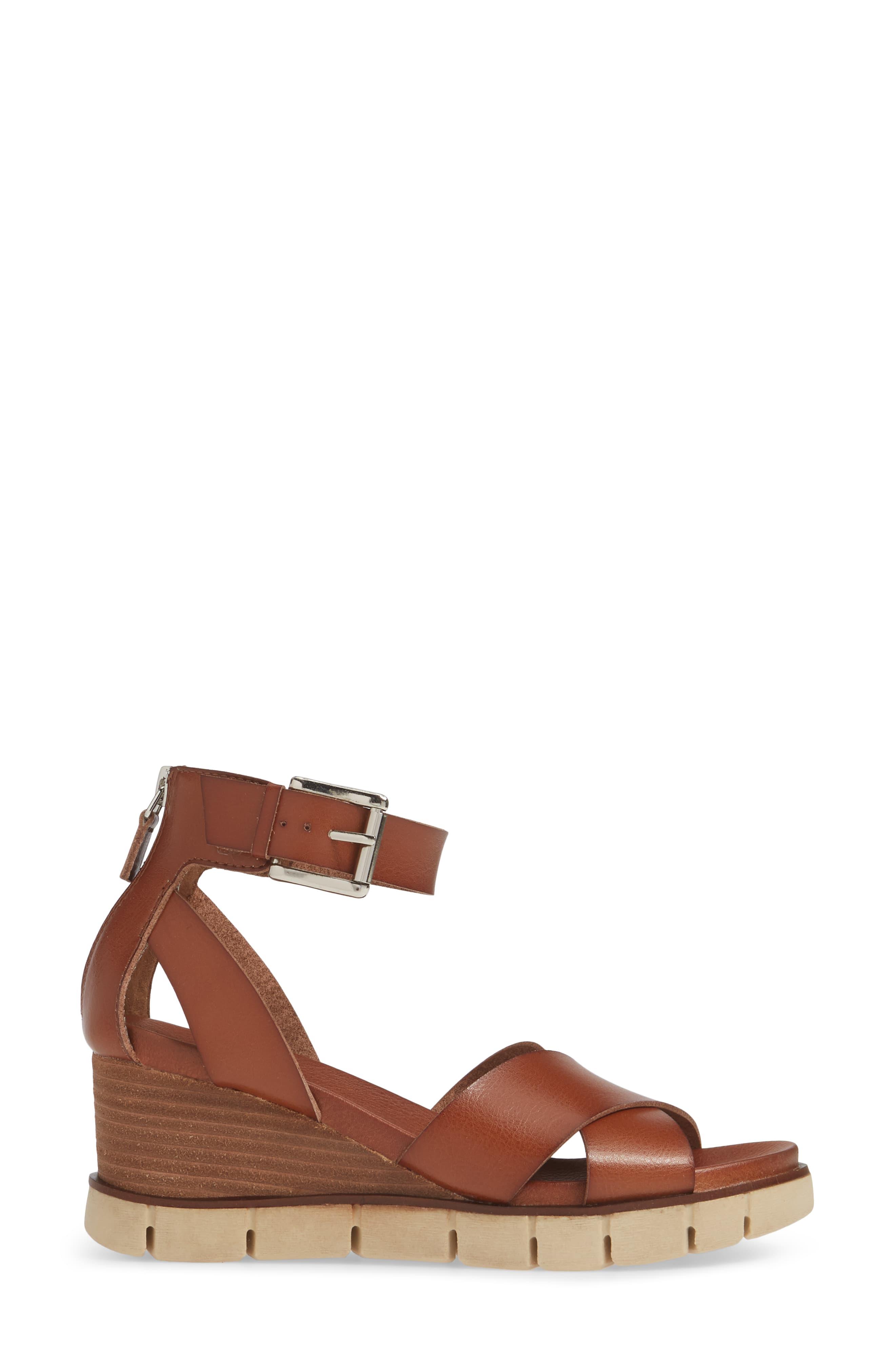 mia lauri wedge sandal