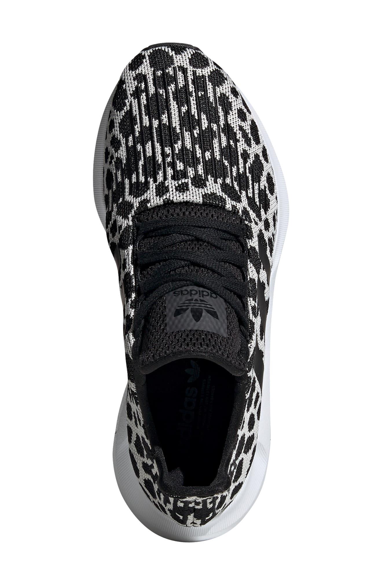 adidas swift run cheetah