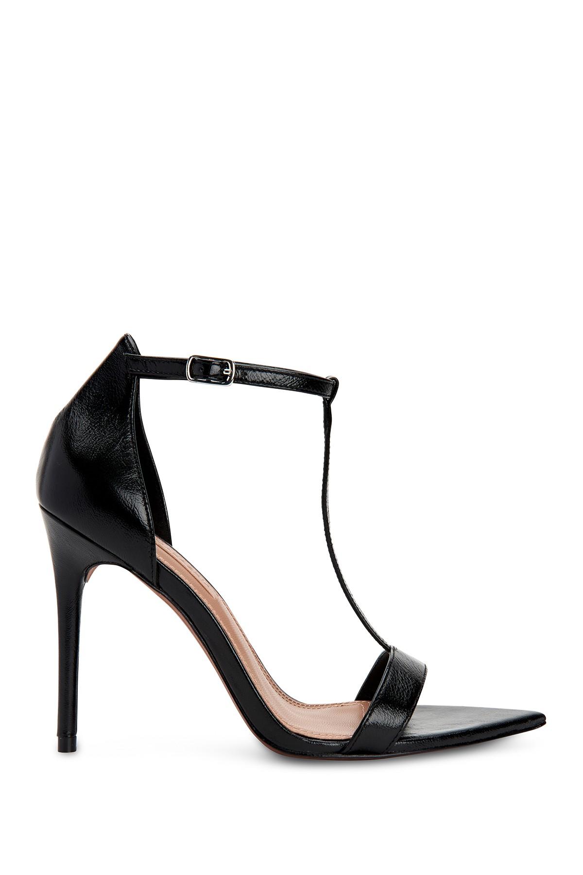 bcbg danielle sandal